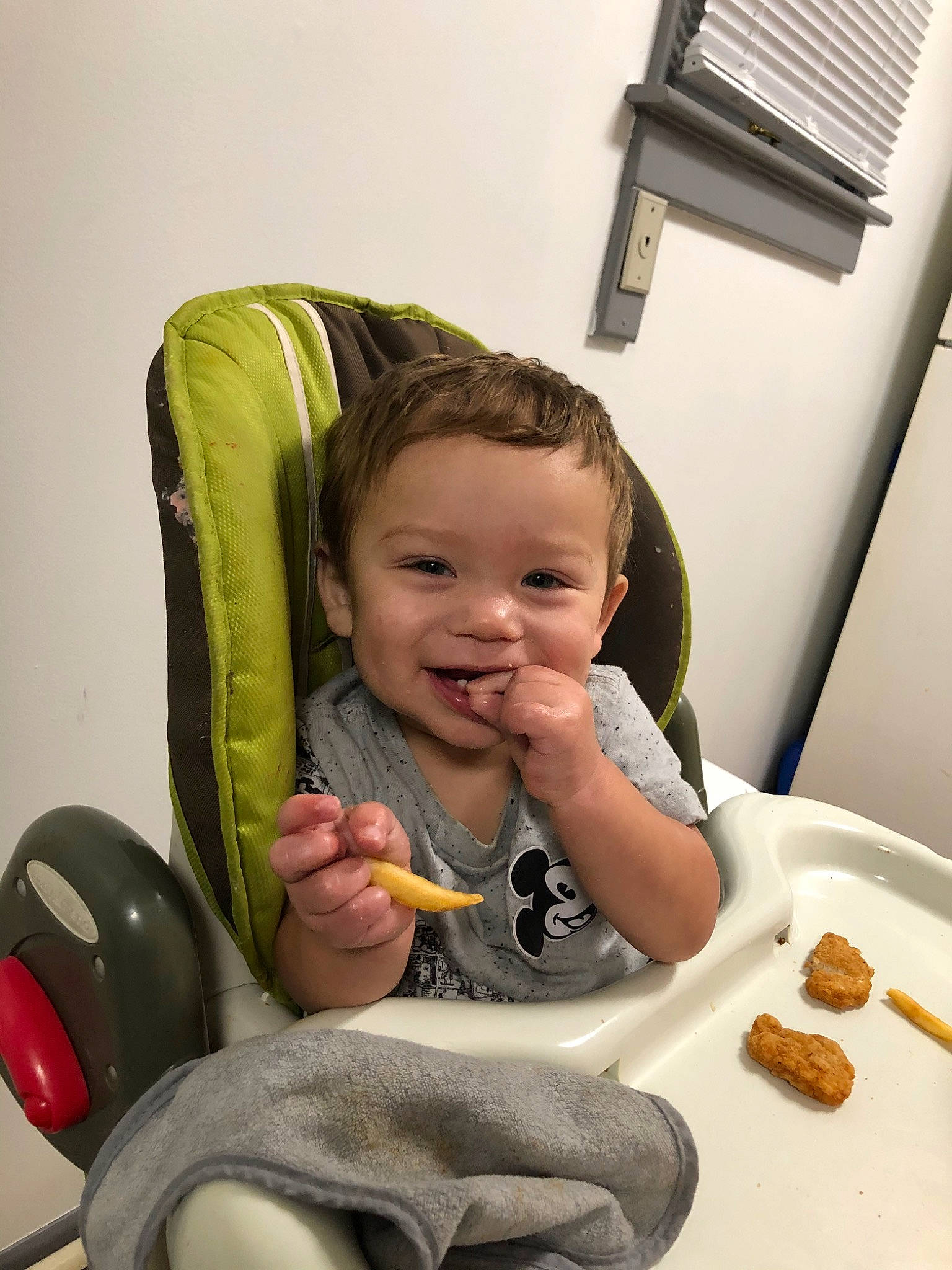 Dezmond is registered to the contest to win money with this photo: baby, child, joy, person, play, sitting, toddler