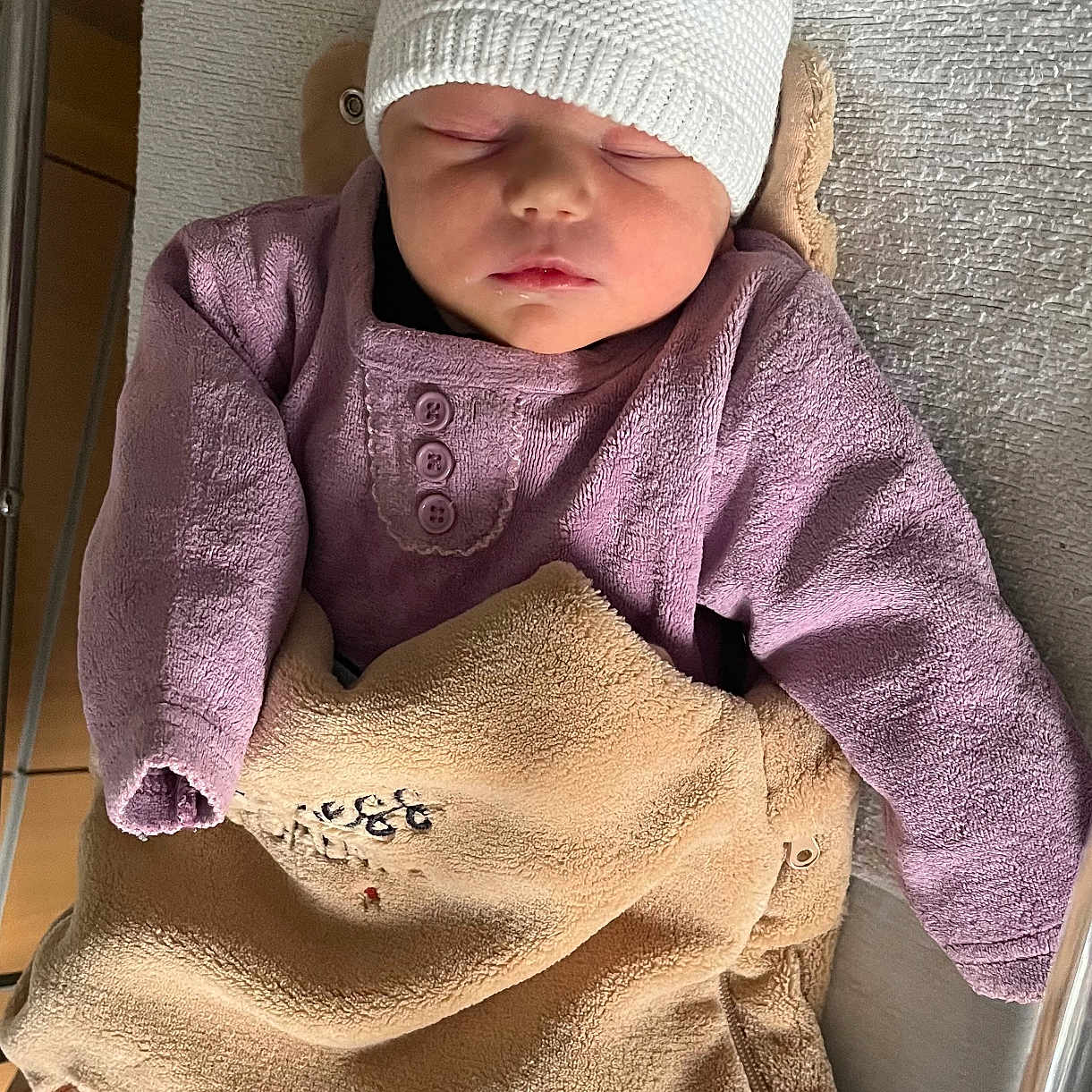 Alicia participe au concours pour gagner de l'argent avec cette photo : baby, blanket, child, cozy, crib, cute, hat, indoors, infant, knit_hat, newborn, peaceful, portrait, purple_clothing, resting, sleeping, soft_texture, toddler, warm, wrapped
