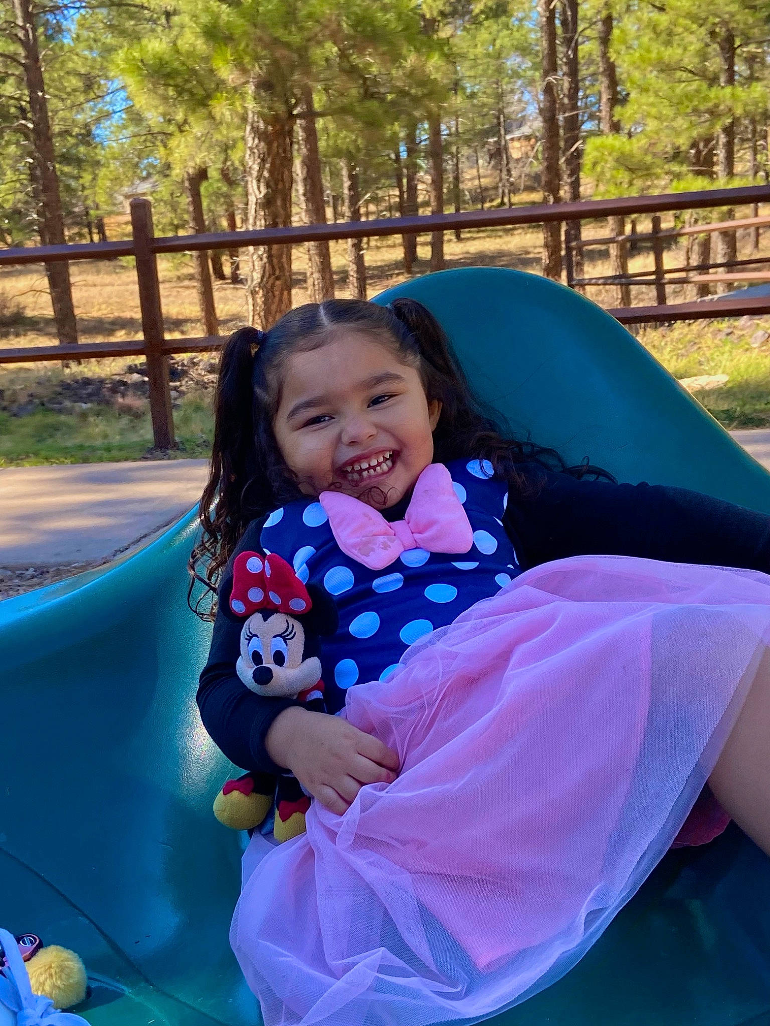 Maliyah is registered to the contest to win money with this photo: baby, child, electric_blue, event, fun, grass, happy, joy, leaf, leisure, magenta, outdoor_play_equipment, people_in_nature, person, pink, plant, play, purple, recreation, smile