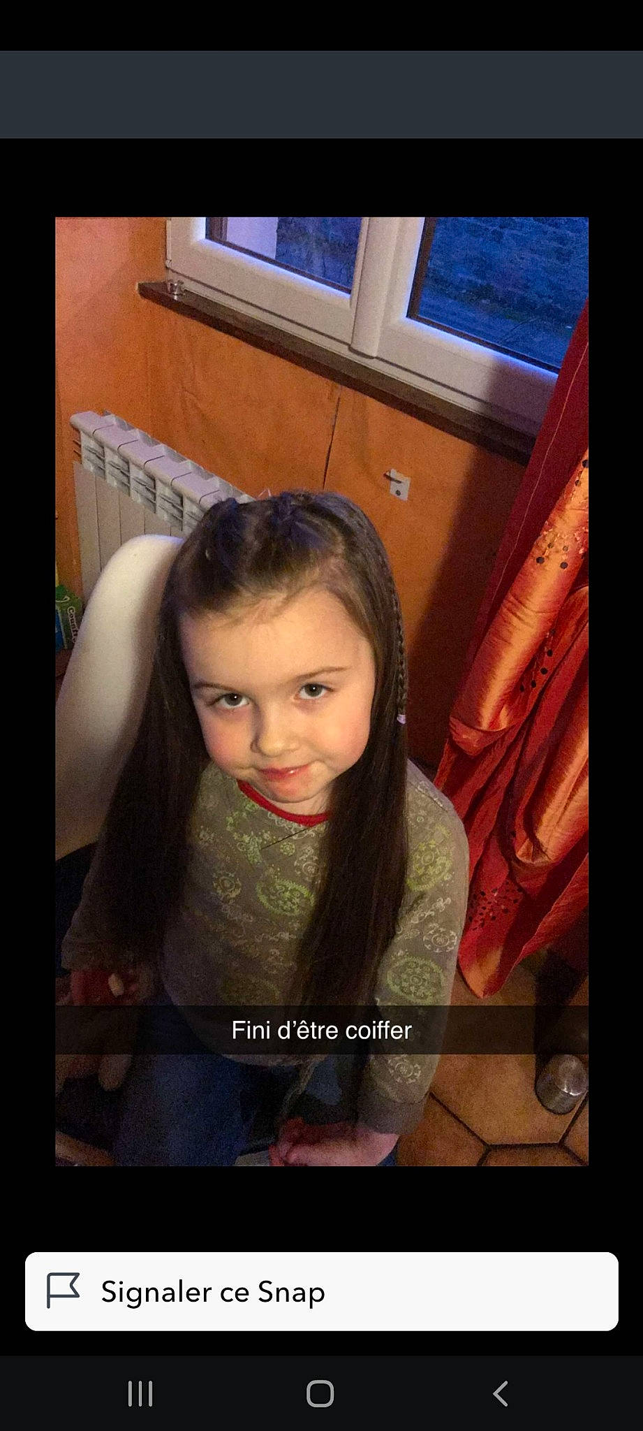 Kessy a rejoint le concours — aidez-le/la à gagner de superbes lots ! black_hair, cool, eyebrow, eyelash, face, facial_expression, flash_photography, fun, hair, hairstyle, happy, human, human_body, iris, jaw, joy, lip, mouth, organ, person