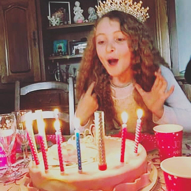 Katalyne participe au concours pour gagner de l'argent avec cette photo : baked_goods, baking, birthday, birthday_cake, birthday_party, buttercream, cake, cake_decorating, candle, dessert, event, fondant, food, icing, party, pasteles, person, pink, sugar_paste, sweetness