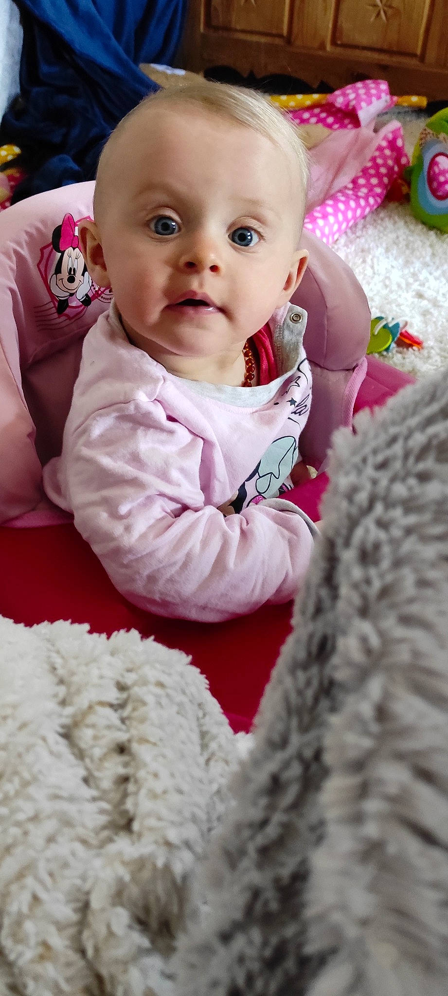 Kaissy a rejoint le concours — aidez-le/la à gagner de superbes lots ! baby, baby_toddler_clothing, cheek, comfort, eye, face, facial_expression, happy, head, human, iris, lip, mammal, organ, person, photograph, pink, skin, sleeve, toddler