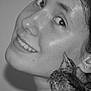 Edith Le Piaf participe au concours pour gagner de l'argent avec cette photo :