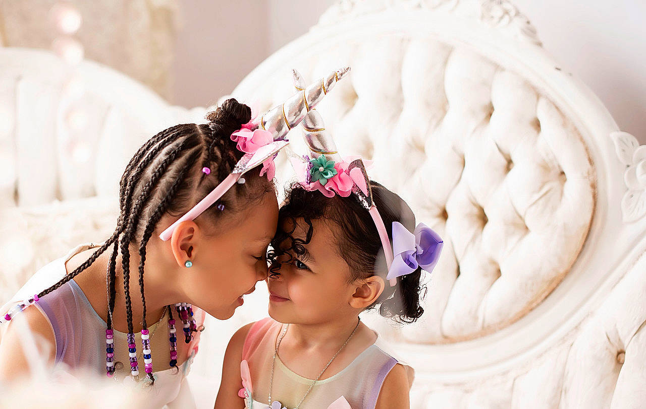 Baylee is registered to the contest to win money with this photo: body_jewelry, child, earrings, event, eyelash, eyewear, fashion_accessory, fashion_design, fun, hair_accessory, happy, headband, headgear, headpiece, jewellery, magenta, pattern, person, pink, toddler