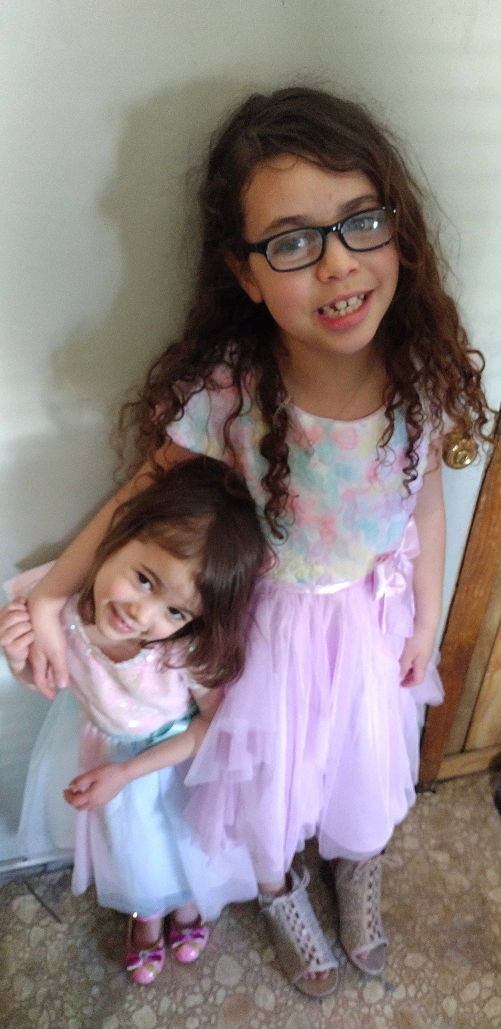 Angelica is registered to the contest to win money with this photo: cheek, chin, dress, eye, eyewear, facial_expression, gesture, glasses, hair, hairstyle, happy, head, iris, joy, lip, person, pink, skin, sleeve, smile