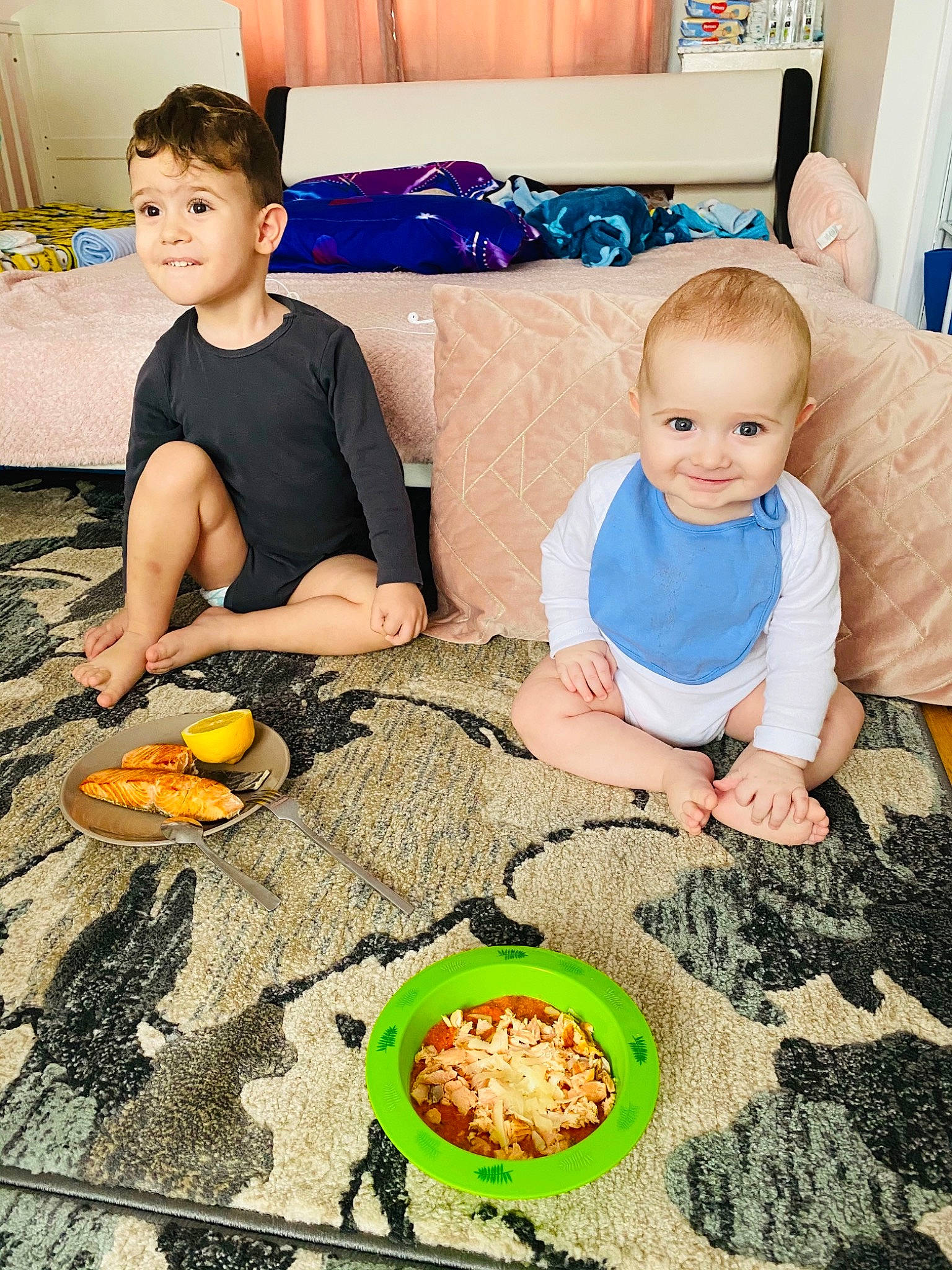 Matei is registered to the contest to win money with this photo: baby, baby_toddler_clothing, child, comfort, couch, face, facial_expression, flooring, food, fun, happy, head, joy, living_room, person, product, recipe, sharing, skin, smile