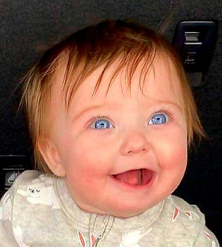 Ayrabella is registered to the contest to win money with this photo: cheek, chin, ear, eye, eyebrow, eyelash, face, facial_expression, forehead, hair, head, human_body, jaw, lip, mouth, nose, person, skin, sleeve, smile