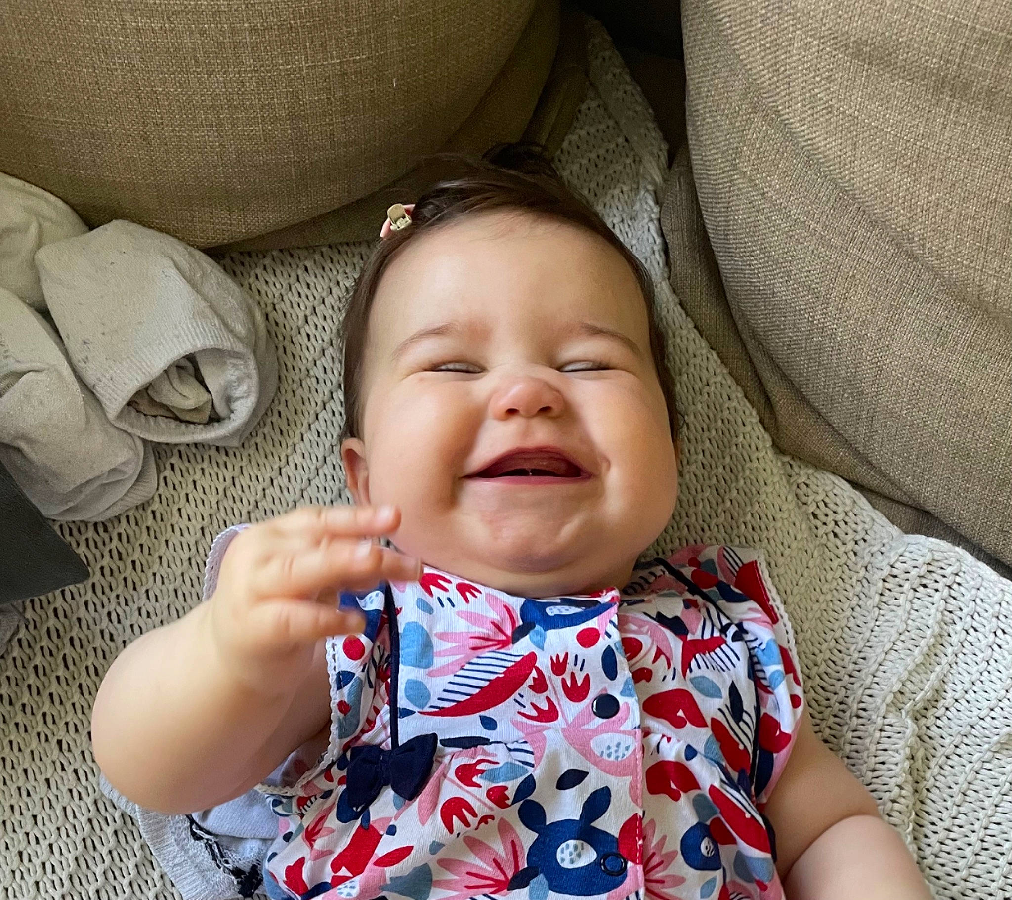 Charlyne a rejoint le concours — aidez-le/la à gagner de superbes lots ! baby, baby_products, baby_toddler_clothing, cheek, child, chin, comfort, eye, eyebrow, face, happy, iris, lip, nose, outerwear, person, skin, sleeve, smile, textile