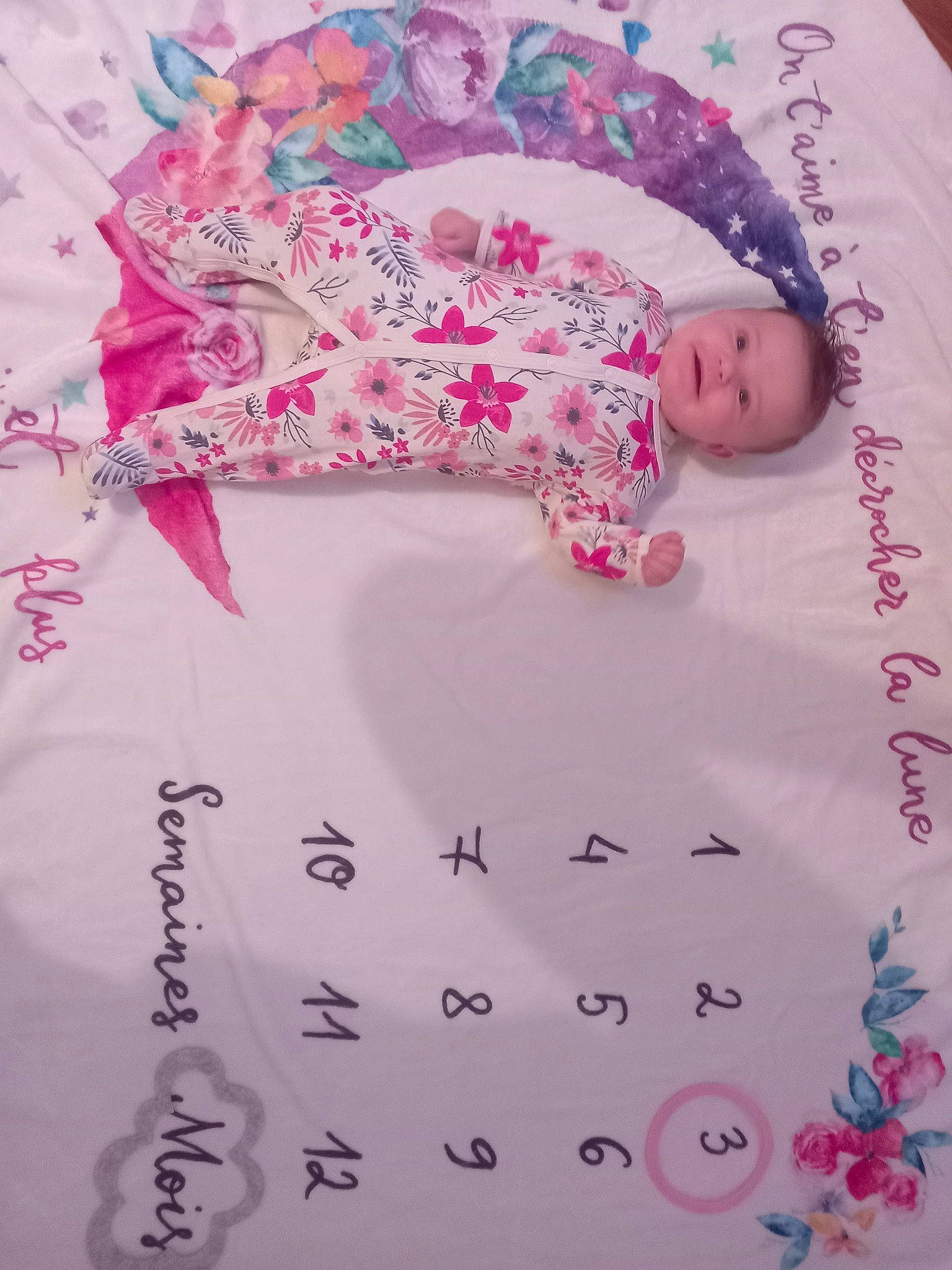 Kyara participe au concours pour gagner de l'argent avec cette photo : baby, baby_toddler_clothing, child, craft, dress, fashion_accessory, font, hair_accessory, happy, headgear, linens, magenta, pattern, peach, person, petal, pink, sleeve, toddler, visual_arts