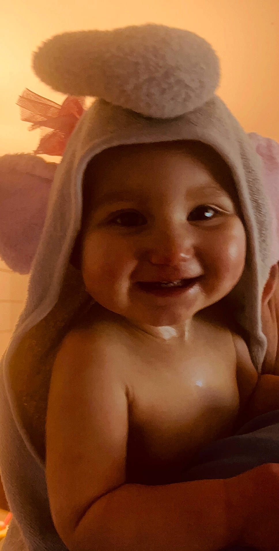 Haley is registered to the contest to win money with this photo: arm, cap, cheek, chin, ear, eye, eyebrow, face, forehead, happy, head, headwear, human_body, iris, jaw, joy, lip, mouth, neck, nose