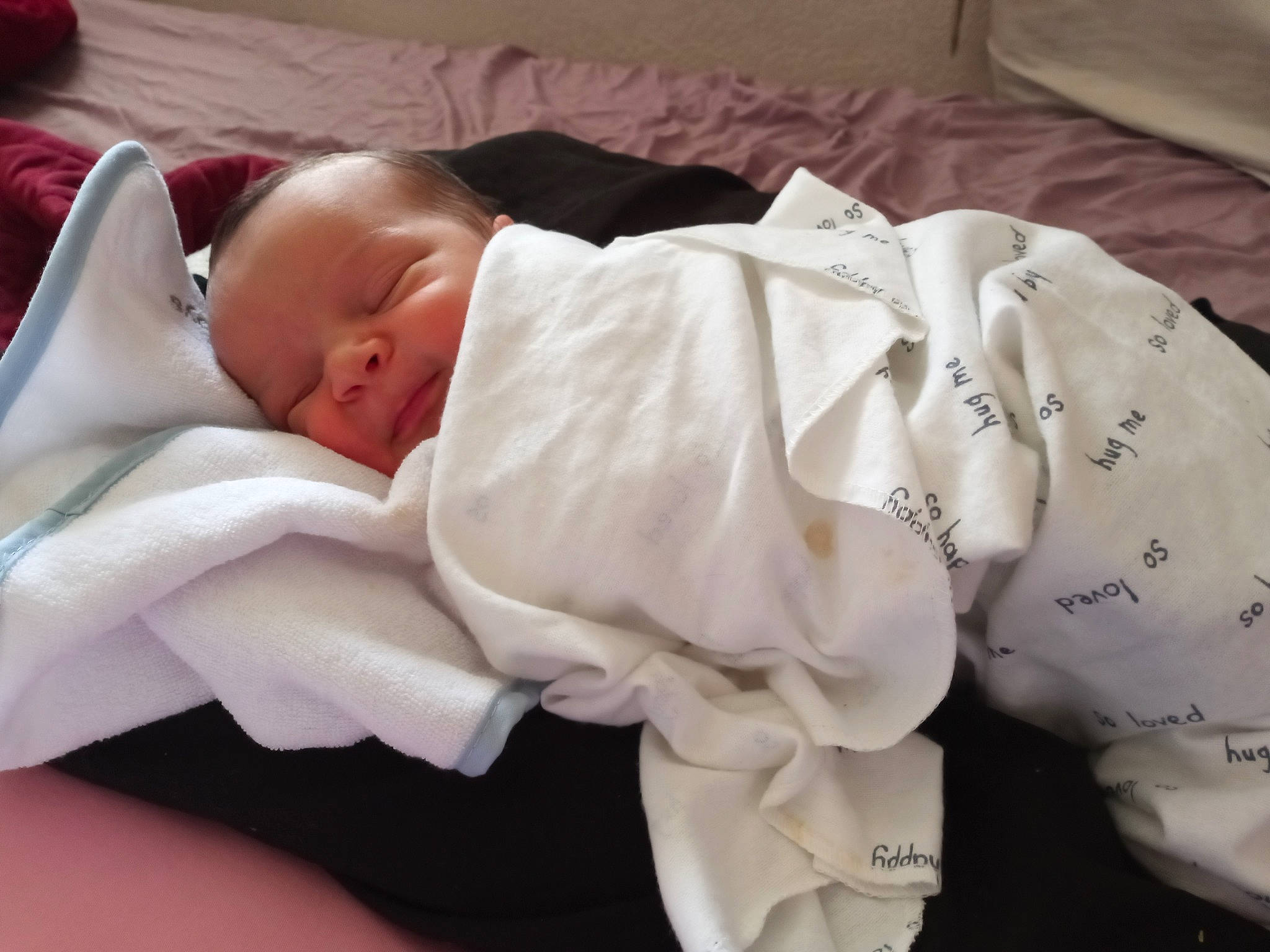 Jasper Giovanni is registered to the contest to win money with this photo: baby, baby_products, baby_toddler_clothing, carmine, child, comfort, event, flesh, linens, person, thumb, toddler