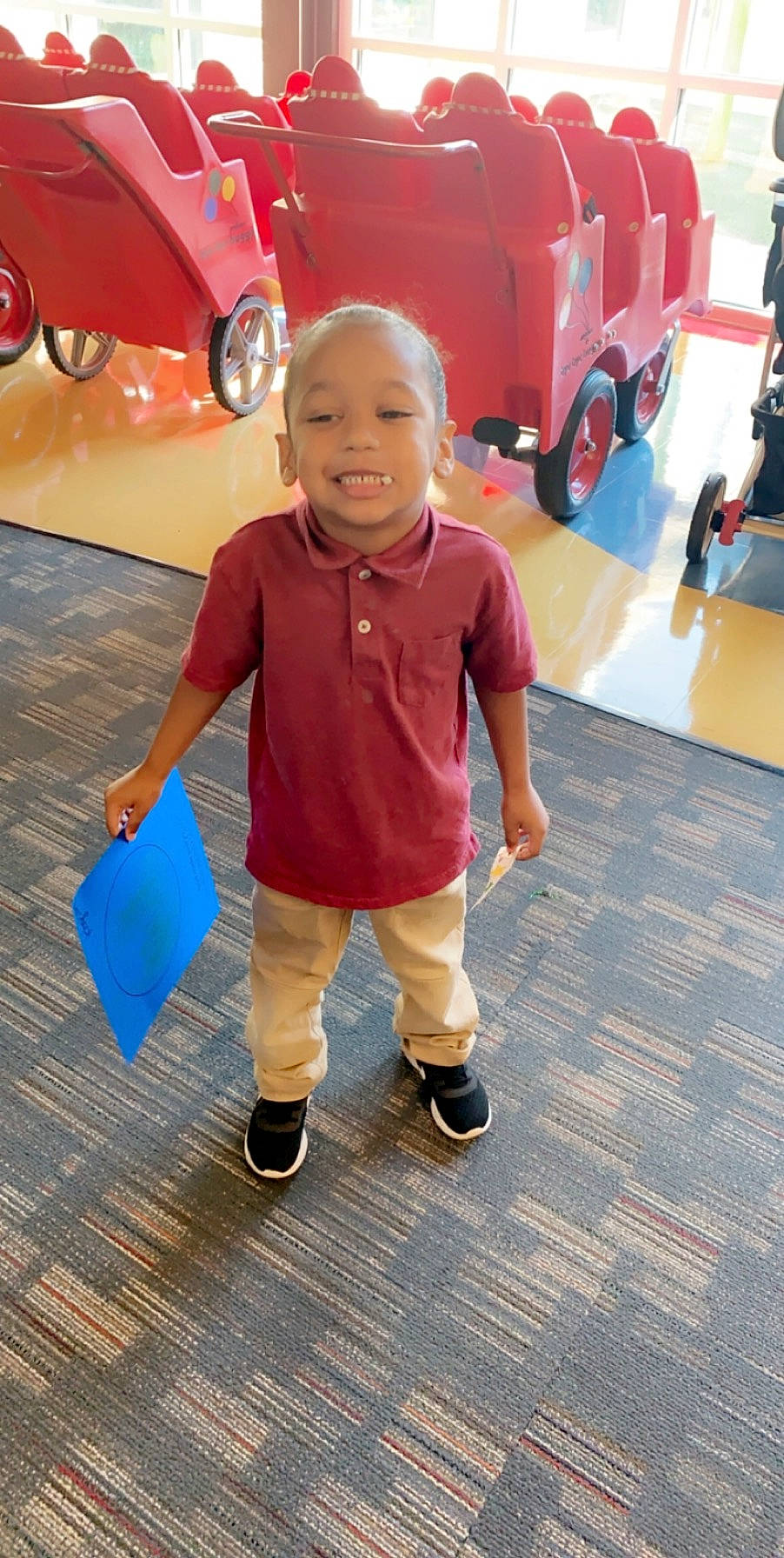 Khyson is registered to the contest to win money with this photo: child, joy, person, play, standing, toddler