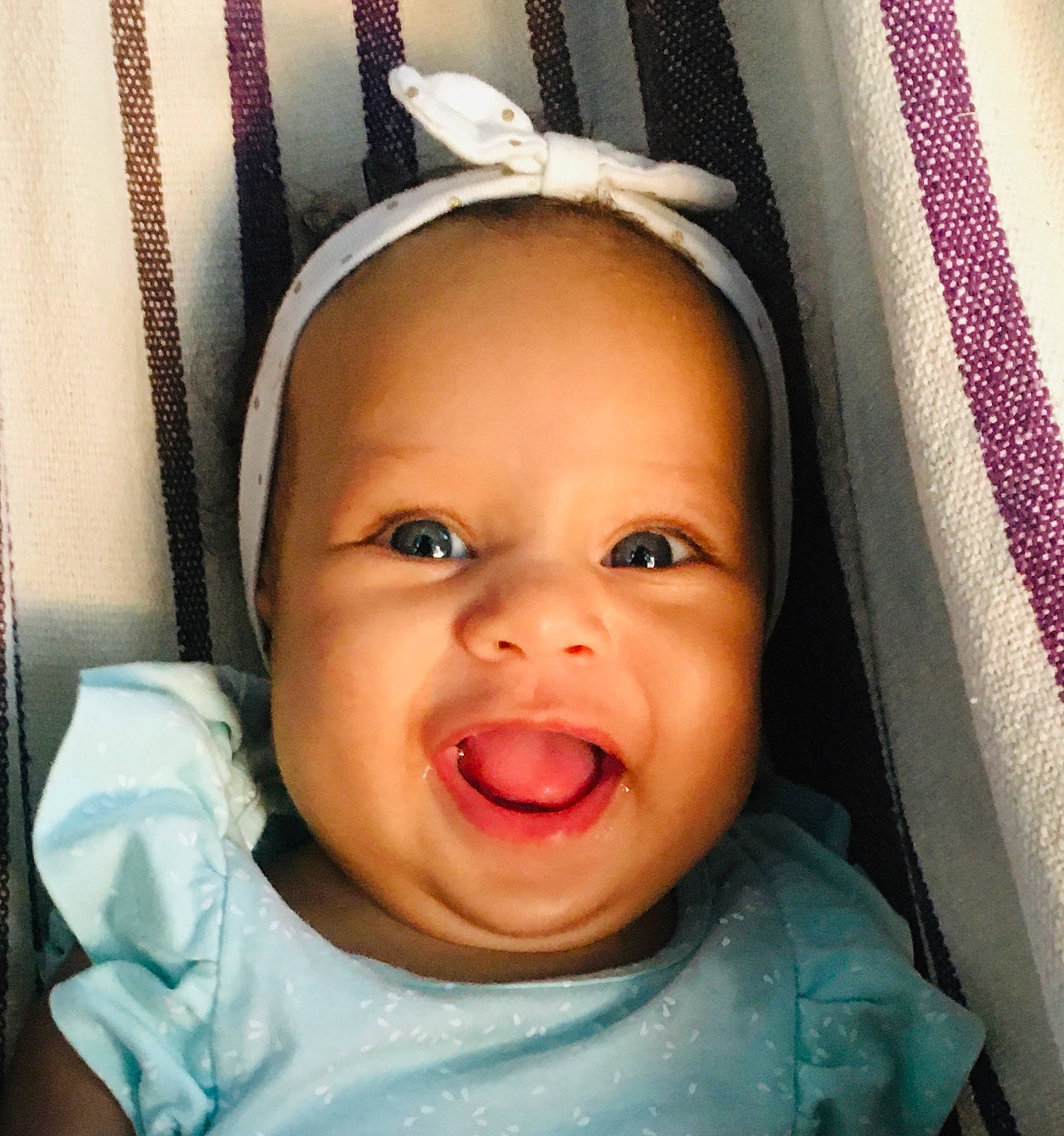 Alyssa participe au concours pour gagner de l'argent avec cette photo : baby, baby_making_funny_faces, cheek, child, chin, ear, eye, eyebrow, face, facial_expression, forehead, head, headwear, lip, mouth, nose, organ, person, skin, smile