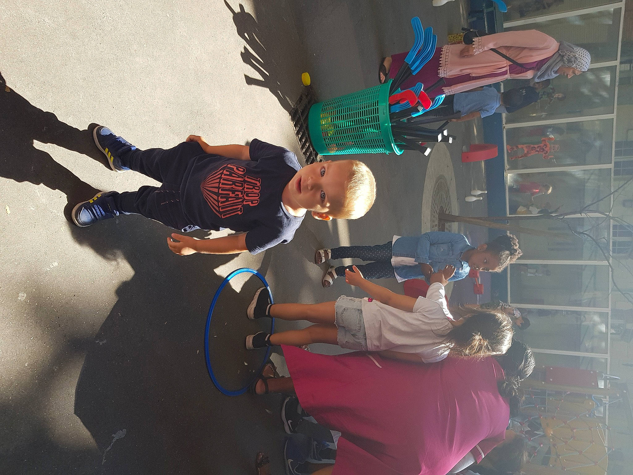 Eduard a rejoint le concours — aidez-le/la à gagner de superbes lots ! fun, headwear, person