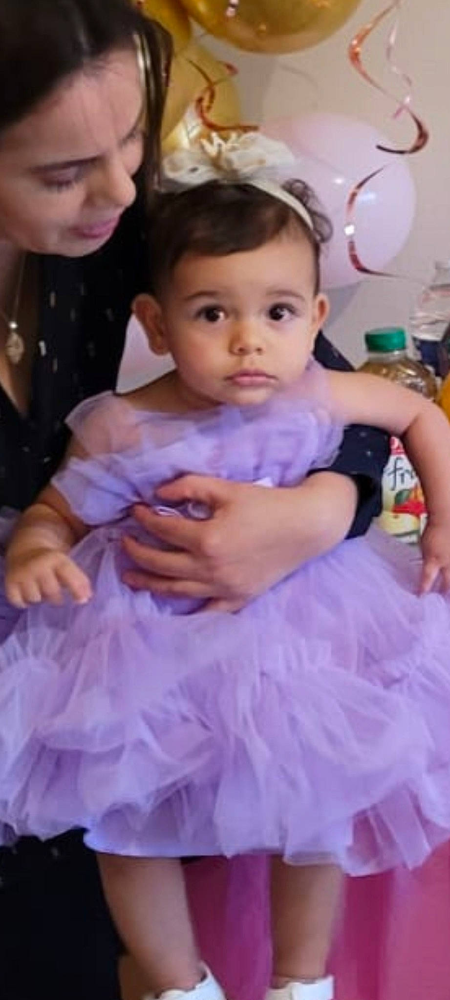 Rym participe au concours pour gagner de l'argent avec cette photo : baby, baby_toddler_clothing, ballet_tutu, child, dress, event, fashion_accessory, formal_wear, gesture, gown, hairstyle, happy, headpiece, jewellery, magenta, person, pink, purple, skin, toddler