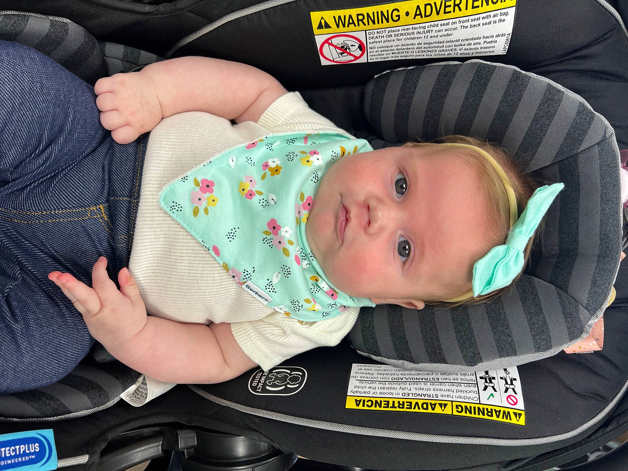 Alma is registered to the contest to win money with this photo: auto_part, baby, baby_carriage, baby_products, baby_safety, baby_toddler_clothing, car_seat, child, comfort, lap, pattern, person, sitting, sleeve, toddler, wrist