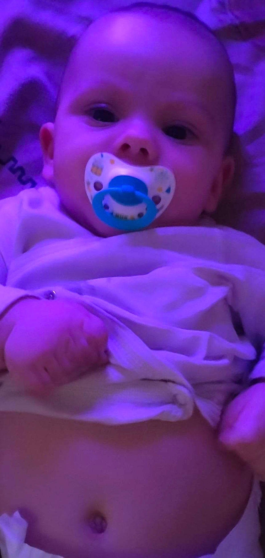 Tania a rejoint le concours — aidez-le/la à gagner de superbes lots ! baby, baby_toddler_clothing, black, cheek, child, close_up, comfort, electric_blue, eyelash, flash_photography, fun, happy, laugh, light, magenta, person, pink, purple, sleeve, toddler