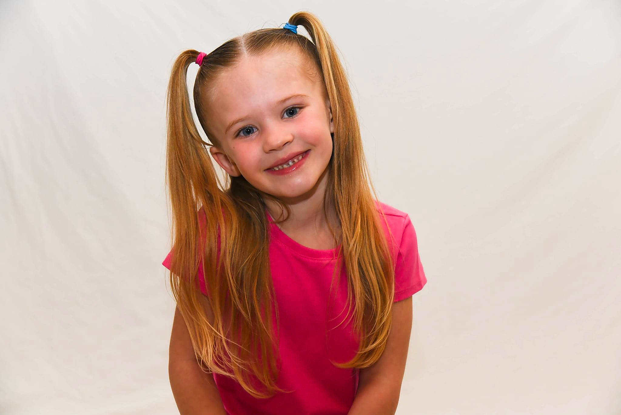 Elyanah joined the competition — help win amazing prizes! audio_equipment, blond, brown_hair, child, dress, event, eyelash, fashion_accessory, fashion_design, flash_photography, gesture, hair, happy, jewellery, joy, lip, long_hair, magenta, neck, person