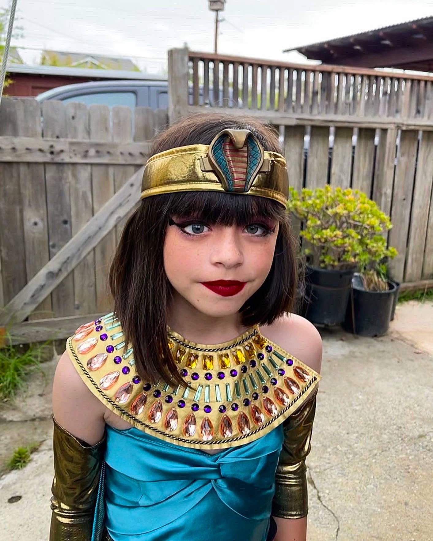 Haley is registered to the contest to win money with this photo: blond, cap, cool, eye, eyewear, fashion_design, grass, hair, hairstyle, happy, head, headpiece, headwear, helmet, jewellery, person, personal_protective_equipment, plant, sleeve, summer