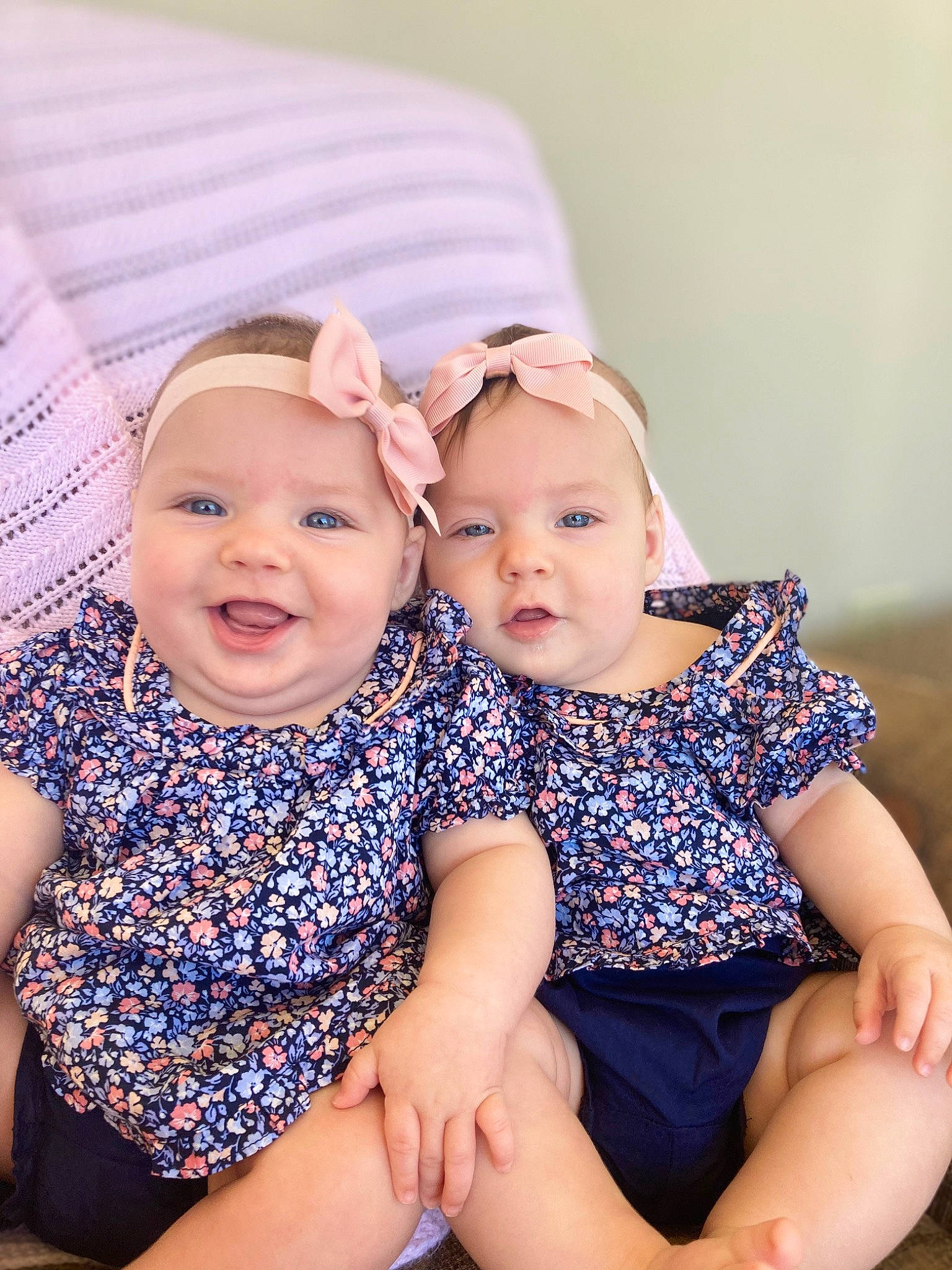 Hadassah is registered to the contest to win money with this photo: baby, baby_toddler_clothing, barefoot, beauty, child, comfort, event, family_pictures, finger, flash_photography, foot, fun, happy, headwear, human_leg, joy, pattern, person, sitting, skin