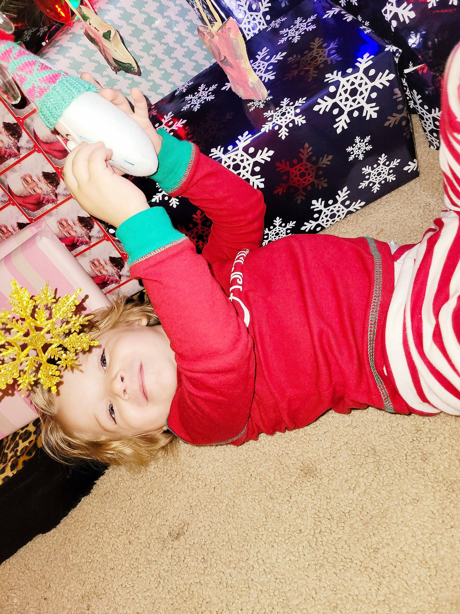 Leo joined the competition — help win amazing prizes! clothing, event, finger, flag_of_the_united_states, fun, gesture, grass, hand, happy, human_leg, joint, joy, knee, leg, leisure, person, plant, smile, sock, sportswear