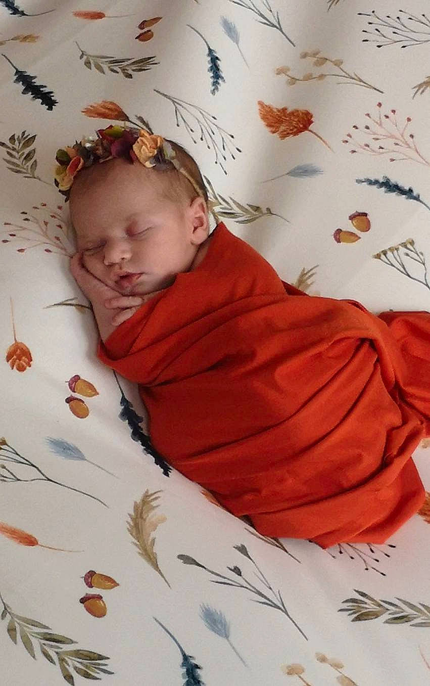 Joye a rejoint le concours — aidez-le/la à gagner de superbes lots ! baby, bedtime, child, nap, person, sleep, toddler