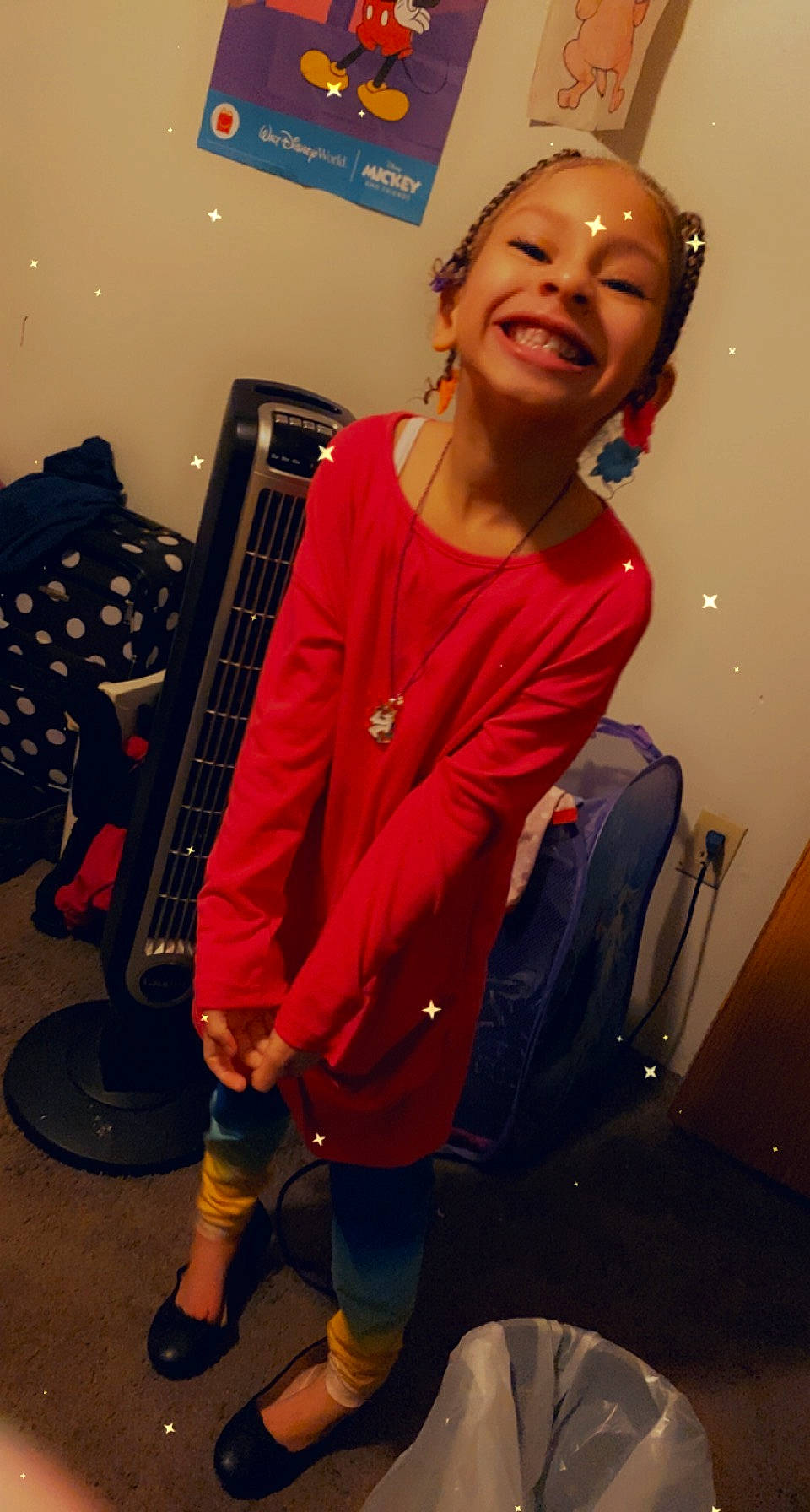 Caroline joined the competition — help win amazing prizes! bag, cool, electric_blue, eyewear, fashion, fashion_design, folk_instrument, fun, hairstyle, happy, joy, knee, luggage_and_bags, musical_instrument, person, sleeve, smile, snapshot, sneakers, standing