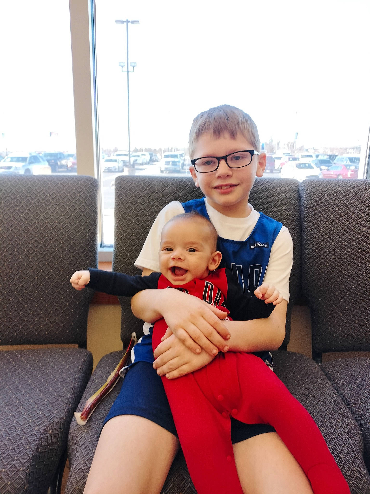 Jasper joined the competition — help win amazing prizes! comfort, couch, event, eyewear, gesture, glasses, happy, human_leg, joy, knee, lap, leg, leisure, person, recreation, shorts, sitting, sky, smile, thigh