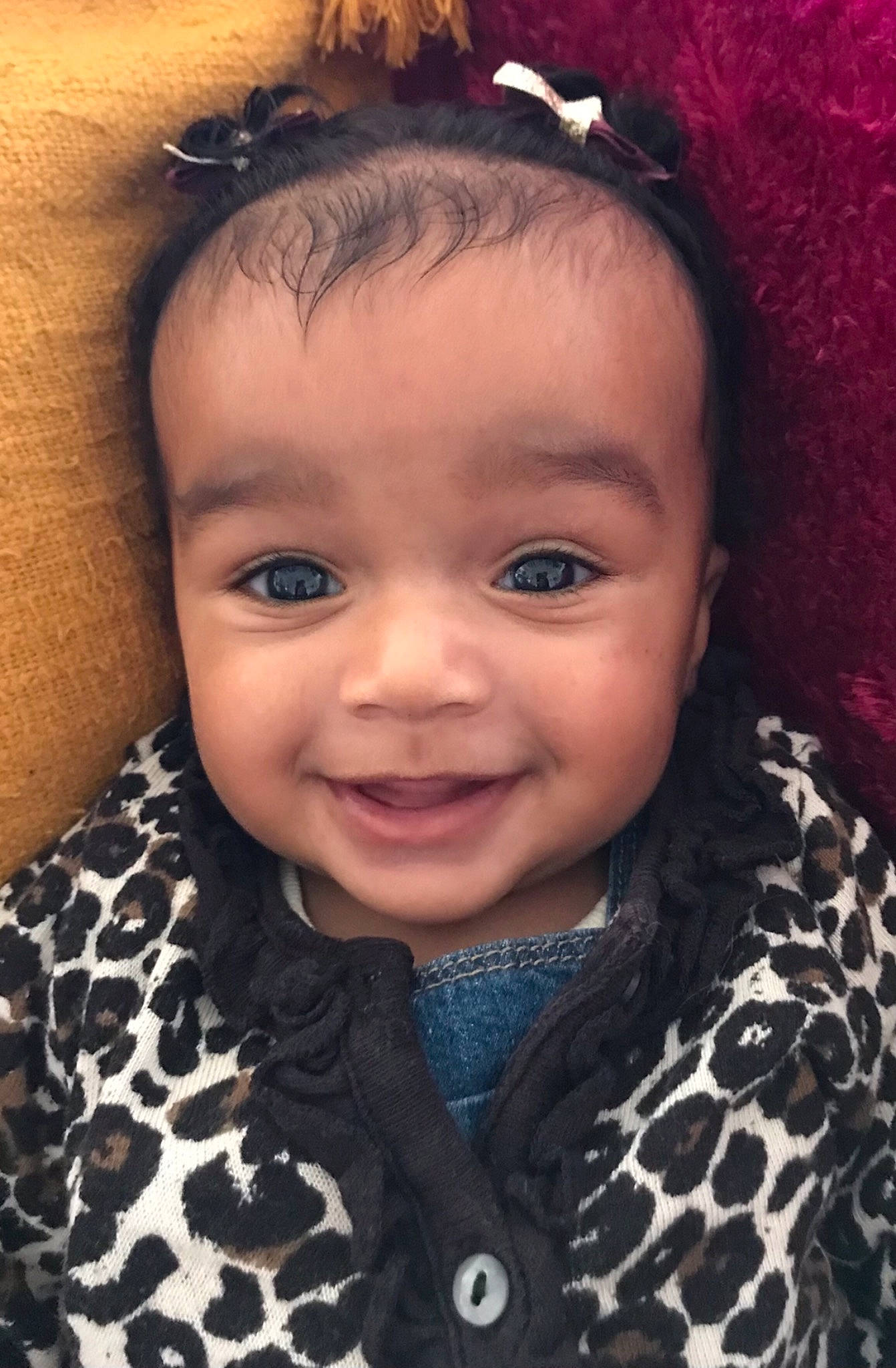 Mylena a rejoint le concours — aidez-le/la à gagner de superbes lots ! black, cheek, chin, eyebrow, eyelash, face, facial_expression, flash_photography, forehead, hair, iris, joy, lip, mouth, nose, organ, outerwear, person, skin, sleeve