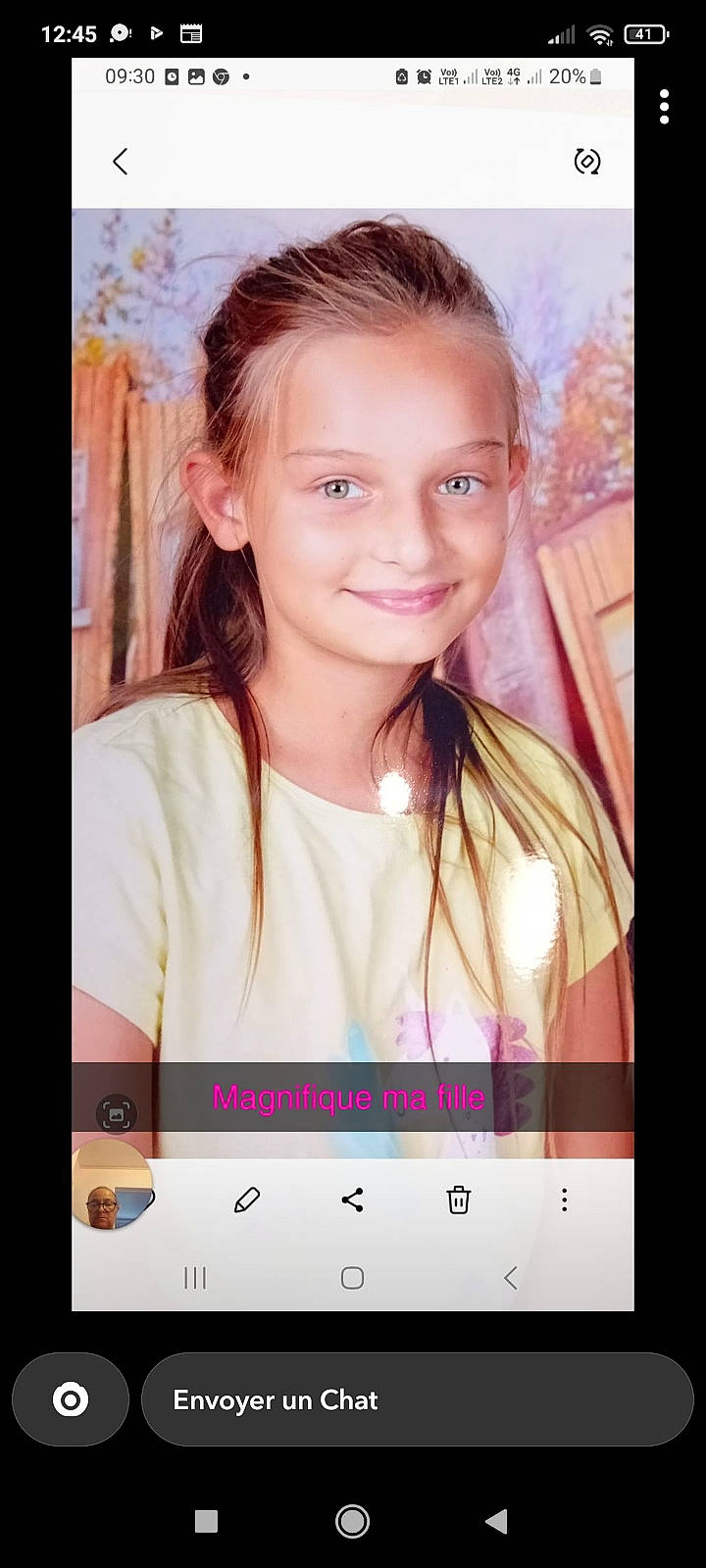 Chayler participe au concours pour gagner de l'argent avec cette photo : blond, calendar, communication_device, display_device, electronic_device, eye, eyebrow, eyelash, face, facial_expression, flash_photography, font, fun, hair, hairstyle, happy, joy, multimedia, person, photo_caption