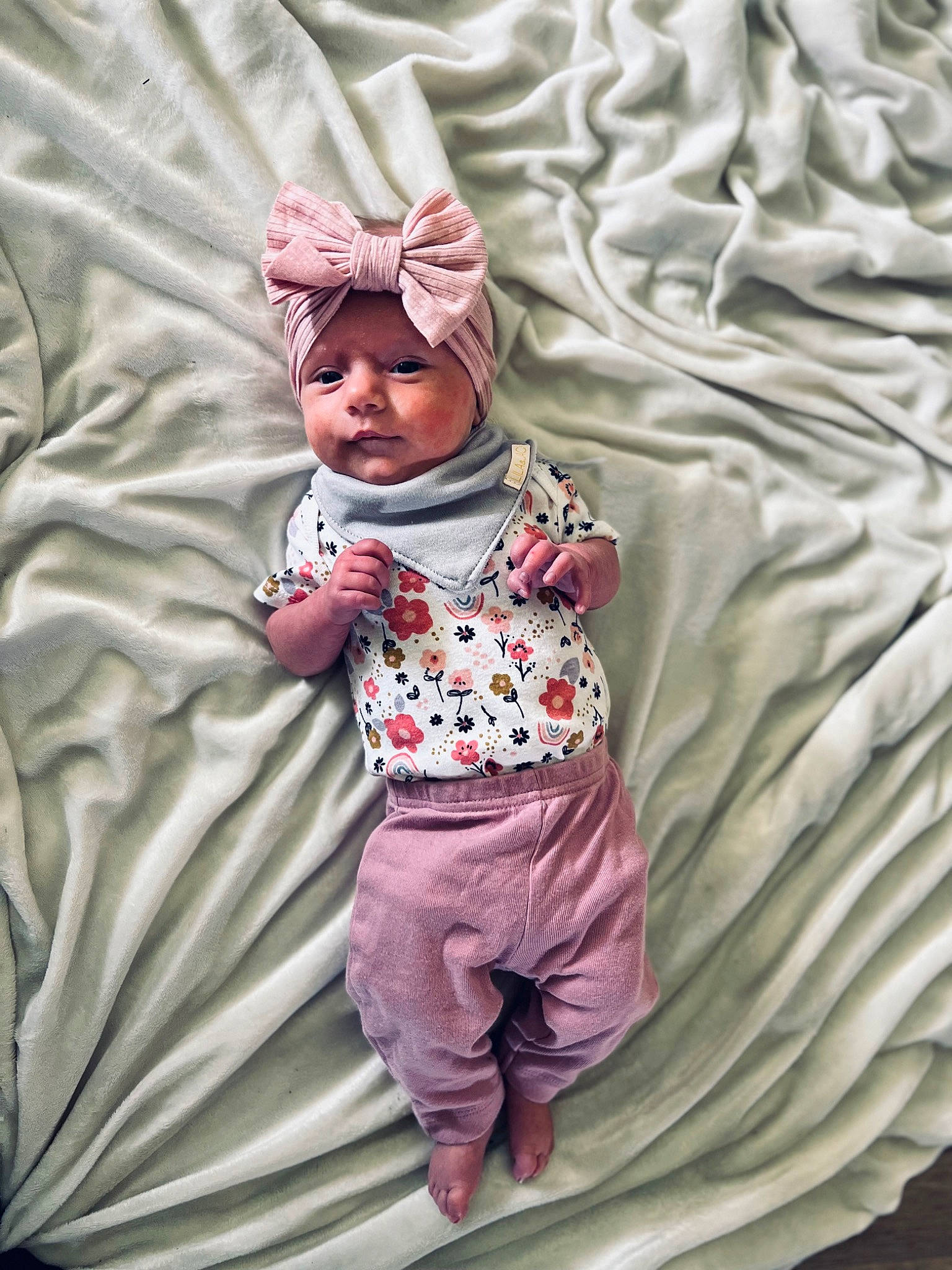Memphis is registered to the contest to win money with this photo: baby_toddler_clothing, beauty, cool, eye, fun, grass, happy, head, headwear, magenta, outerwear, pattern, people, people_in_nature, person, pink, plant, sleeve, textile, toddler