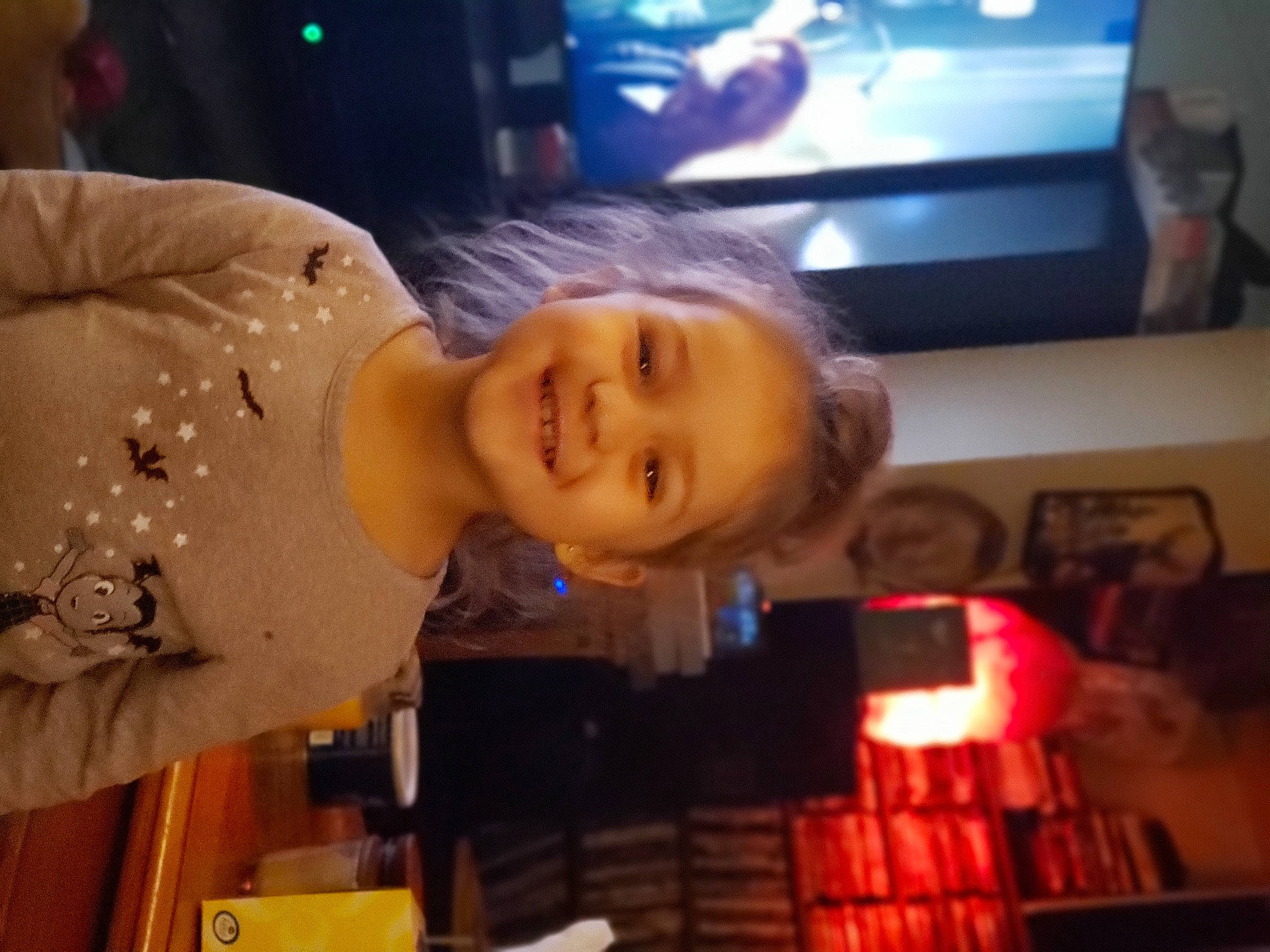 Mercedes is registered to the contest to win money with this photo: baby, baby_toddler_clothing, child, cool, display_device, fun, jaw, joy, organ, person, space, toddler