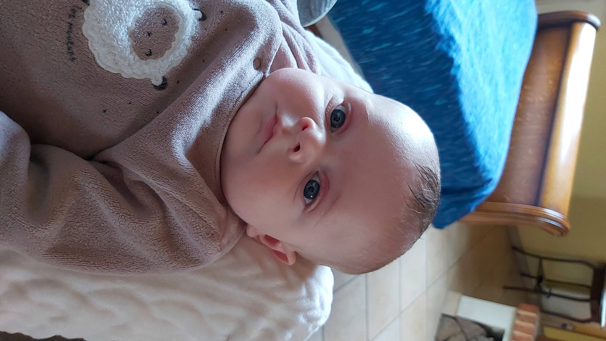 Mathis a rejoint le concours — aidez-le/la à gagner de superbes lots ! baby, baby_toddler_clothing, cheek, child, chin, eyelash, fashion_accessory, fun, happy, hat, headgear, iris, linens, lip, mouth, nose, pattern, person, skin, sun_hat