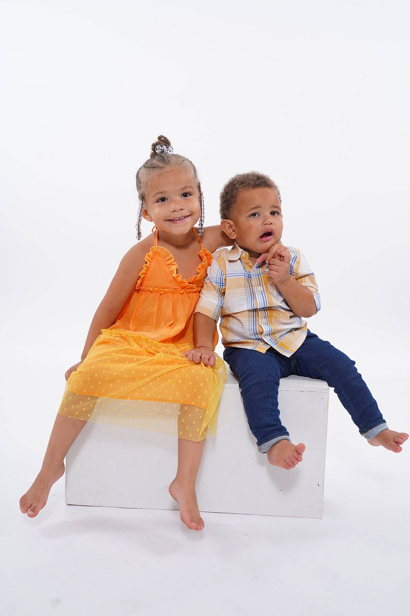 Jana is registered to the contest to win money with this photo: abdomen, baby_toddler_clothing, barefoot, doll, dress, fashion_design, foot, gesture, happy, human_leg, joy, leg, leisure, one_piece_garment, person, sleeve, smile, surprise, t_shirt, thigh