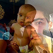 Lamya participe au concours pour gagner de l'argent avec cette photo :