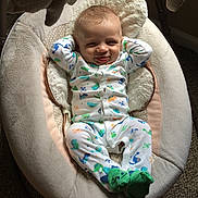 Jesse is registered to the contest to win money with this photo: