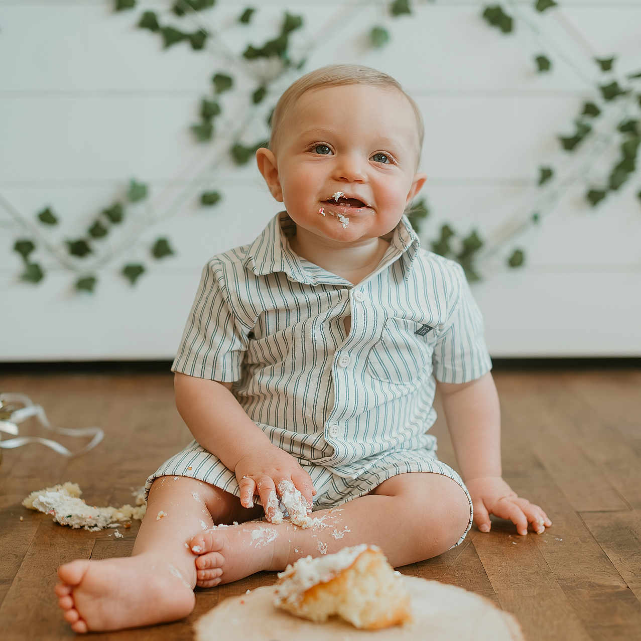 Graham is registered to the contest to win money with this photo: baby, babylaughing, blonde, bodypart, face, finger, hair, hand, happy, hardwood, head, laughing, person, photography, plant, portrait, sitting, smile, tree, wood
