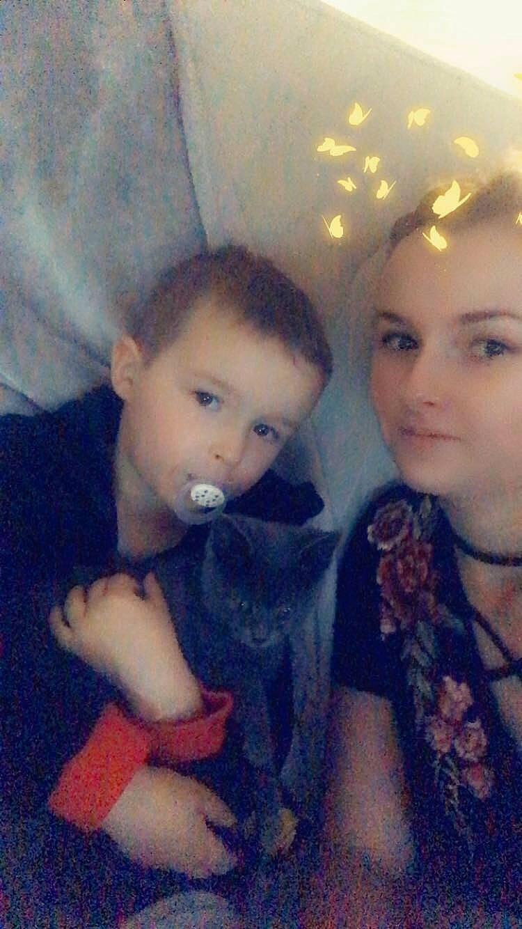 Titoine participe au concours pour gagner de l'argent avec cette photo : cheek, child, eye, face, fun, head, iris, lip, nose, people, person, photography, portrait, selfie, sibling, skin, smile, toddler