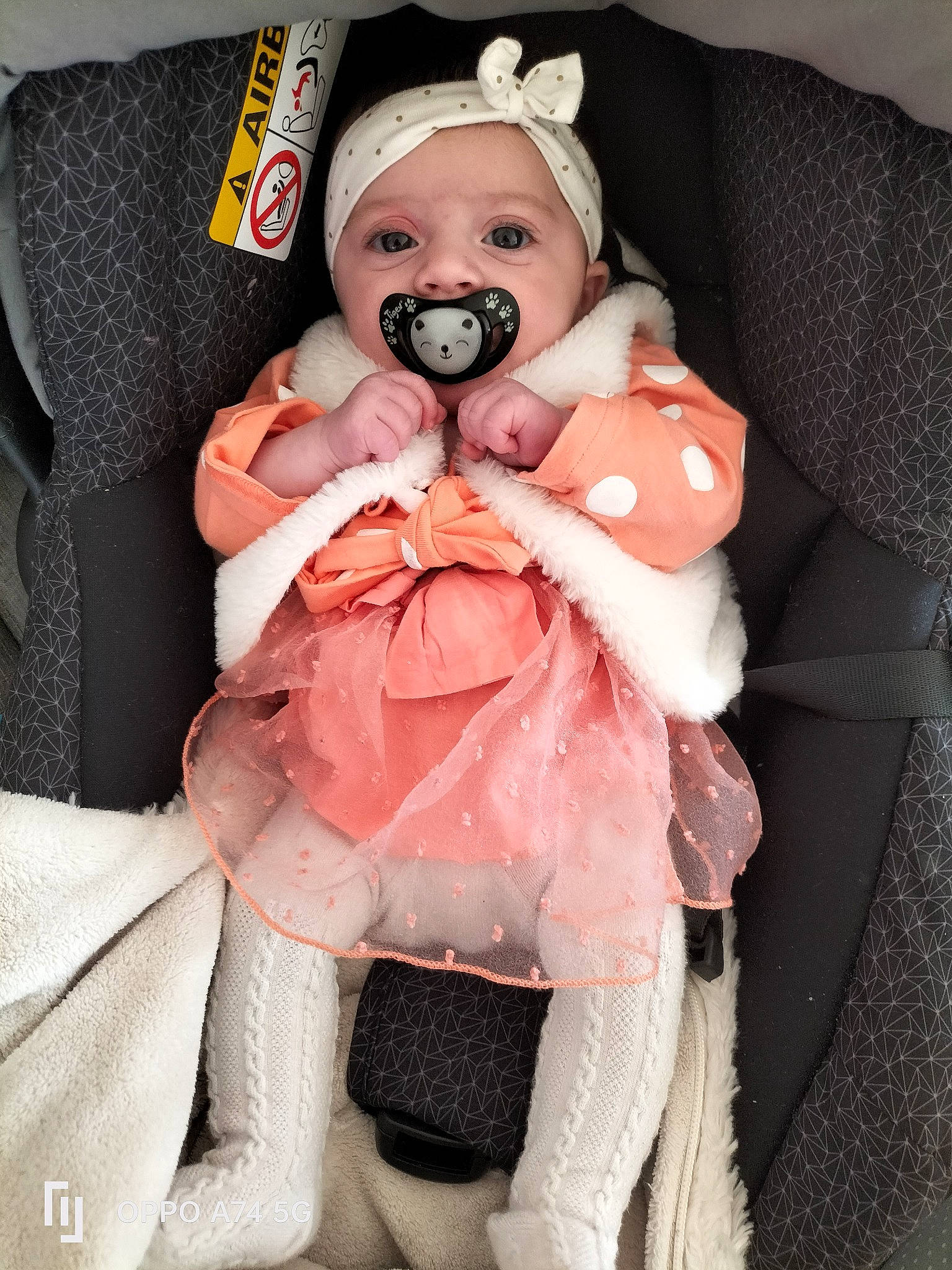 Athenais a rejoint le concours — aidez-le/la à gagner de superbes lots ! baby, baby_products, baby_toddler_clothing, cheek, child, comfort, doll, eye, eyelash, fashion_accessory, head, linens, person, pink, sitting, skin, sleeve, stuffed_toy, textile, toddler