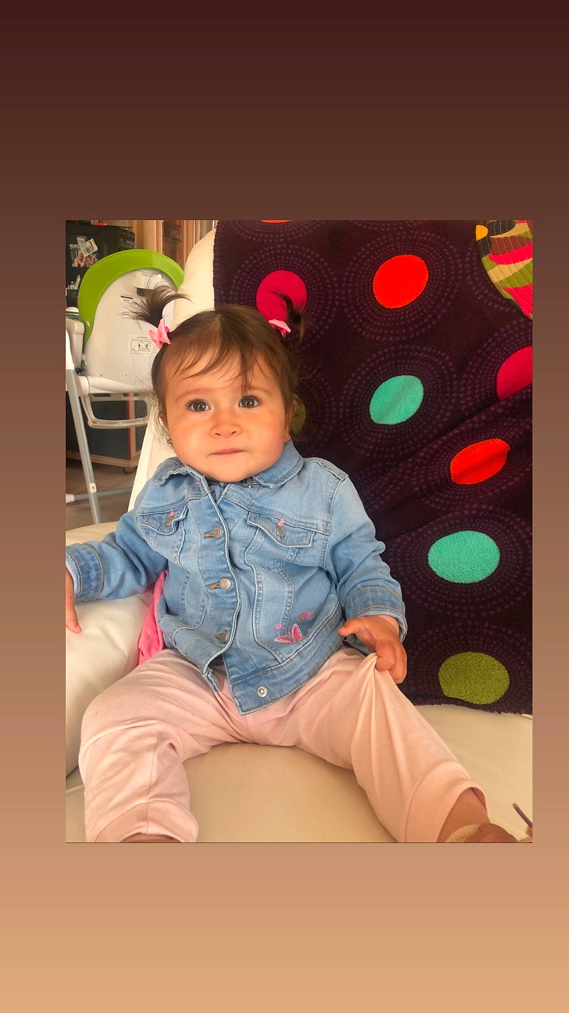Aaliyah participe au concours pour gagner de l'argent avec cette photo : baby, baby_toddler_clothing, chair, cheek, child, child_model, circle, denim, flash_photography, fun, happy, magenta, pattern, person, portrait_photography, sitting, sleeve, t_shirt, thigh, toddler