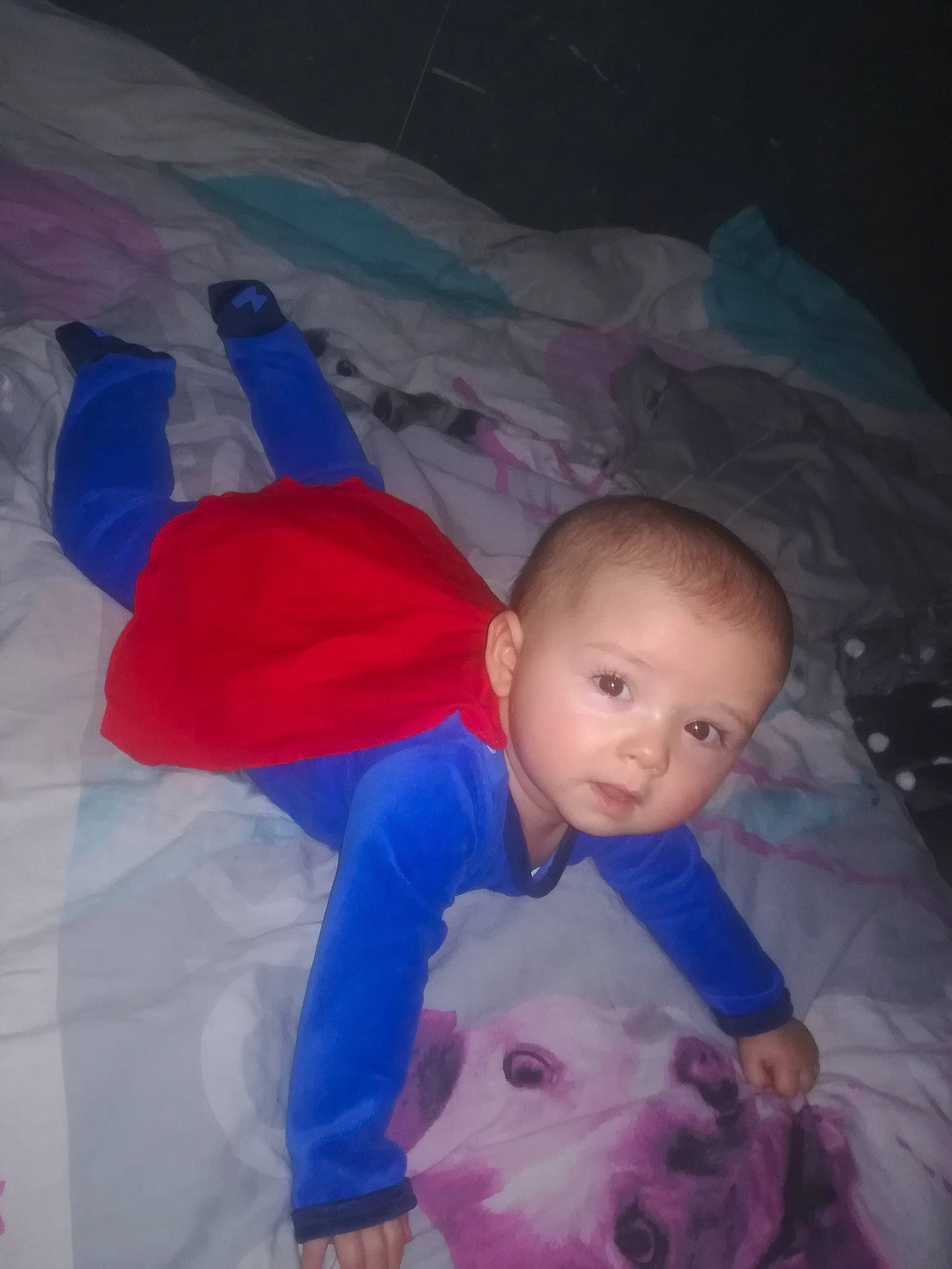 Hylian participe au concours pour gagner de l'argent avec cette photo : baby, blue, child, fun, head, person, play, skin, smile, toddler