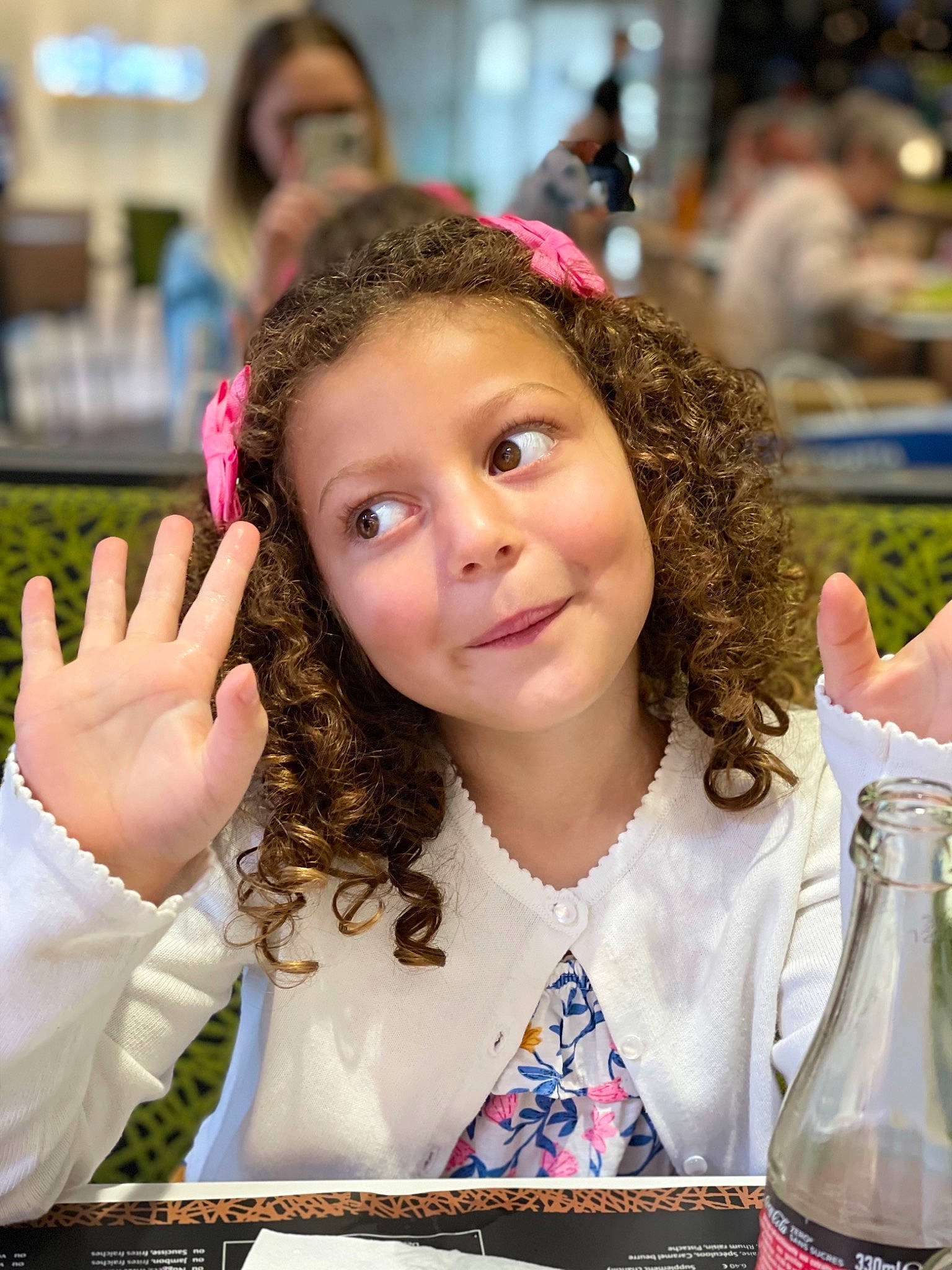 Janelle participe au concours pour gagner de l'argent avec cette photo : beauty, bottle, brown_hair, carbonated_soft_drinks, child, drink, event, facial_expression, fun, gesture, hairstyle, happy, joy, leisure, people, person, photograph, plastic_bottle, recreation, smile