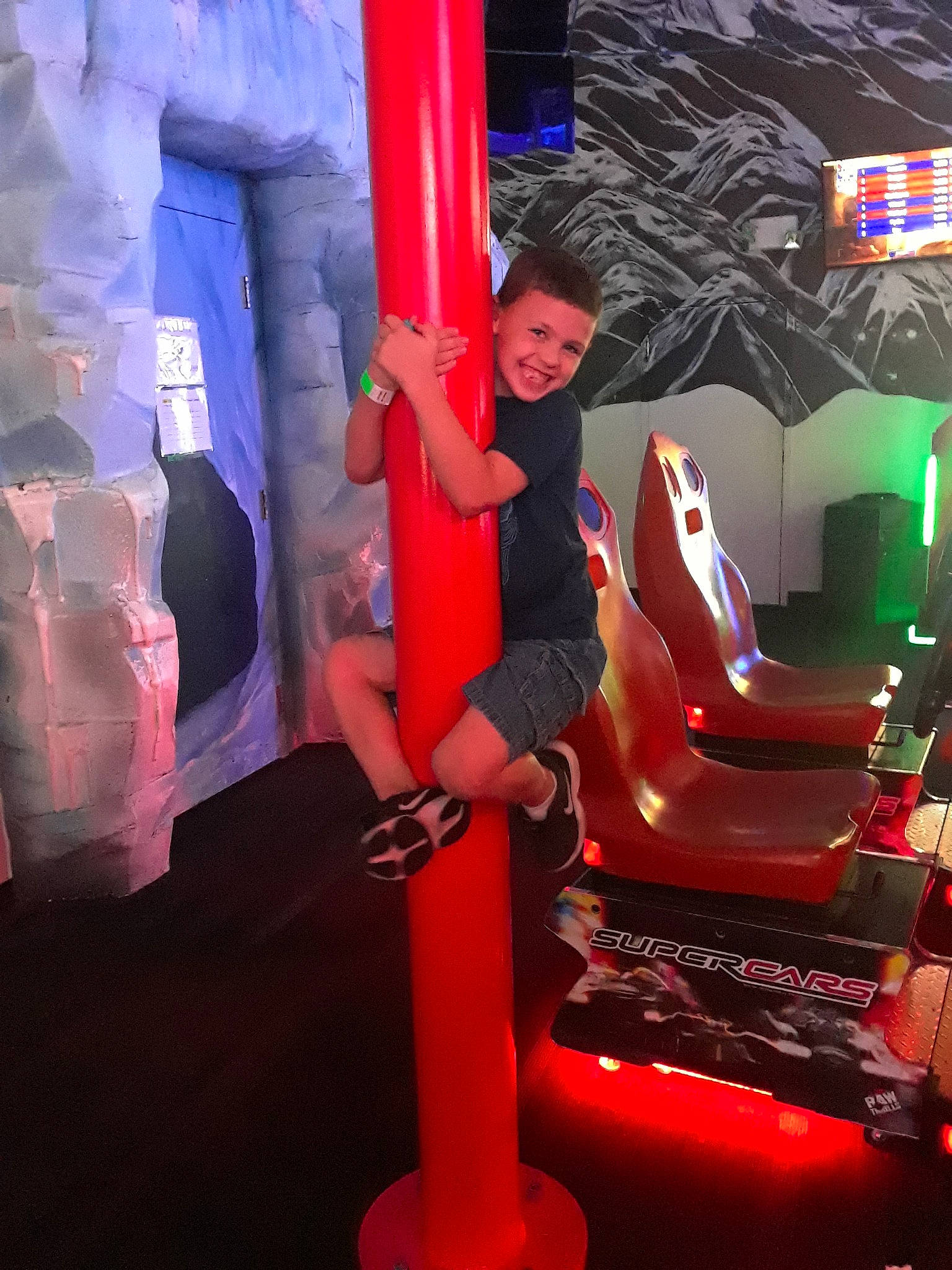 Tyler is registered to the contest to win money with this photo: fun, games, joy, person