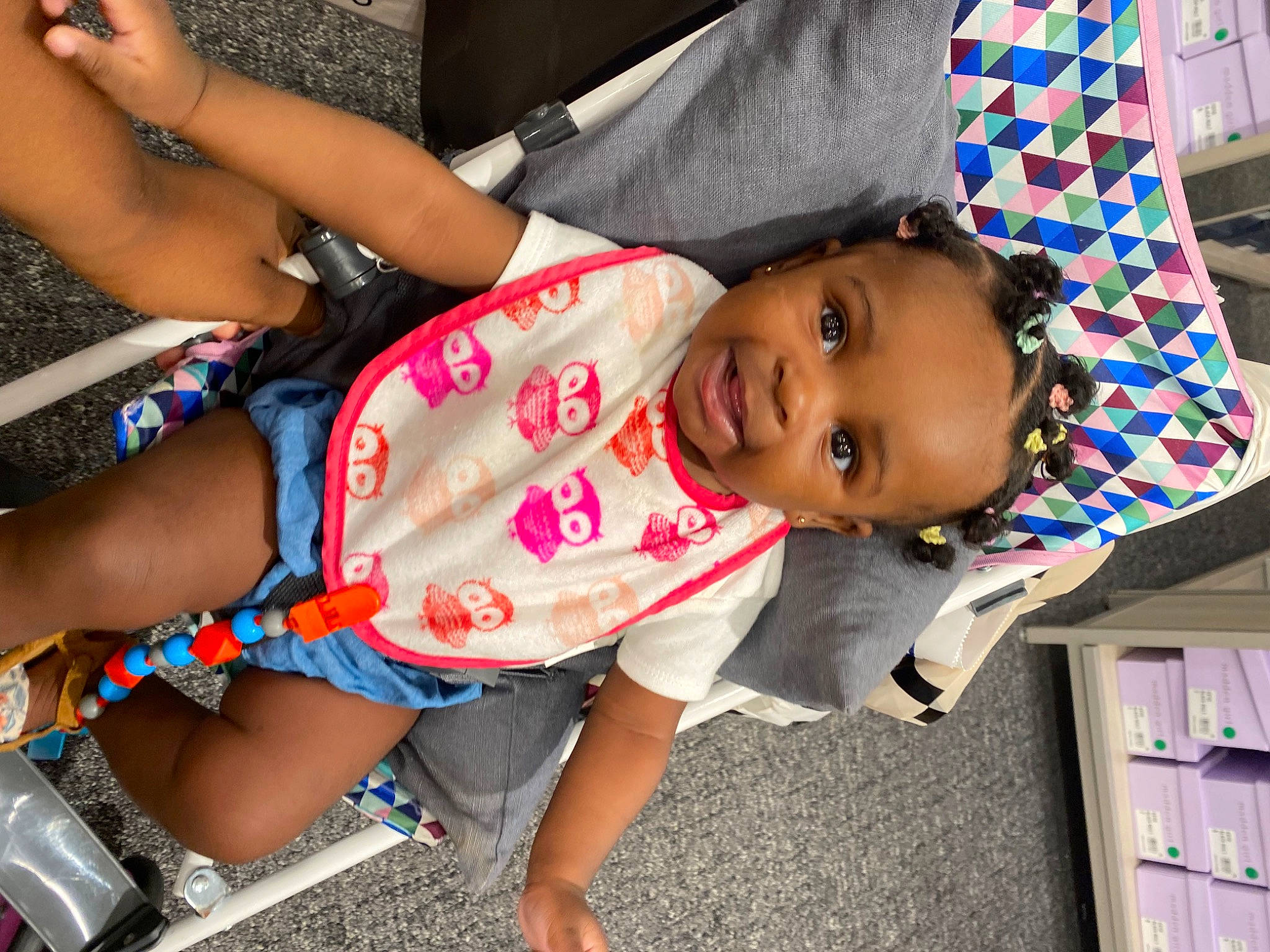 Maliyah is registered to the contest to win money with this photo: beauty, black_hair, child, elbow, fun, happy, hat, human_leg, joint, leg, leisure, mouth, person, sandal, shorts, snapshot, t_shirt, thigh, toddler, trunk