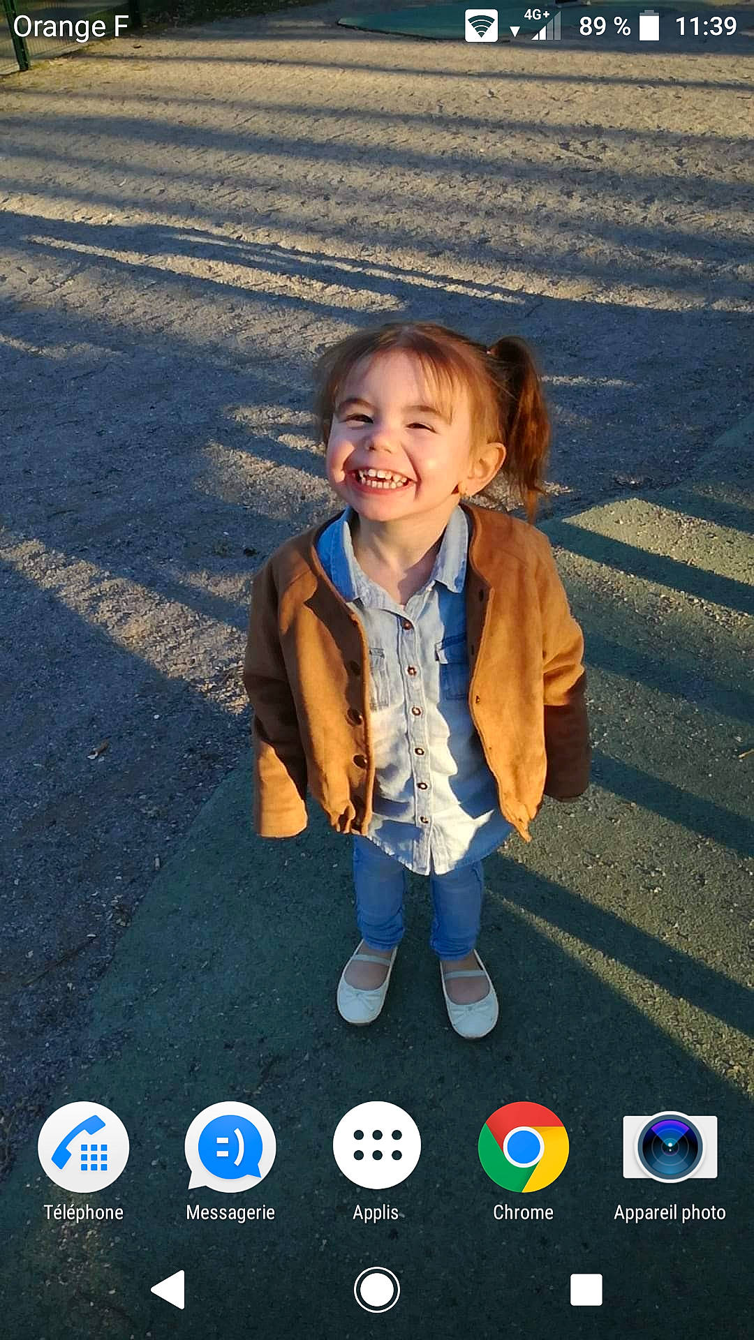 Naelle a rejoint le concours — aidez-le/la à gagner de superbes lots ! child, joy, outerwear, person, smile, toddler