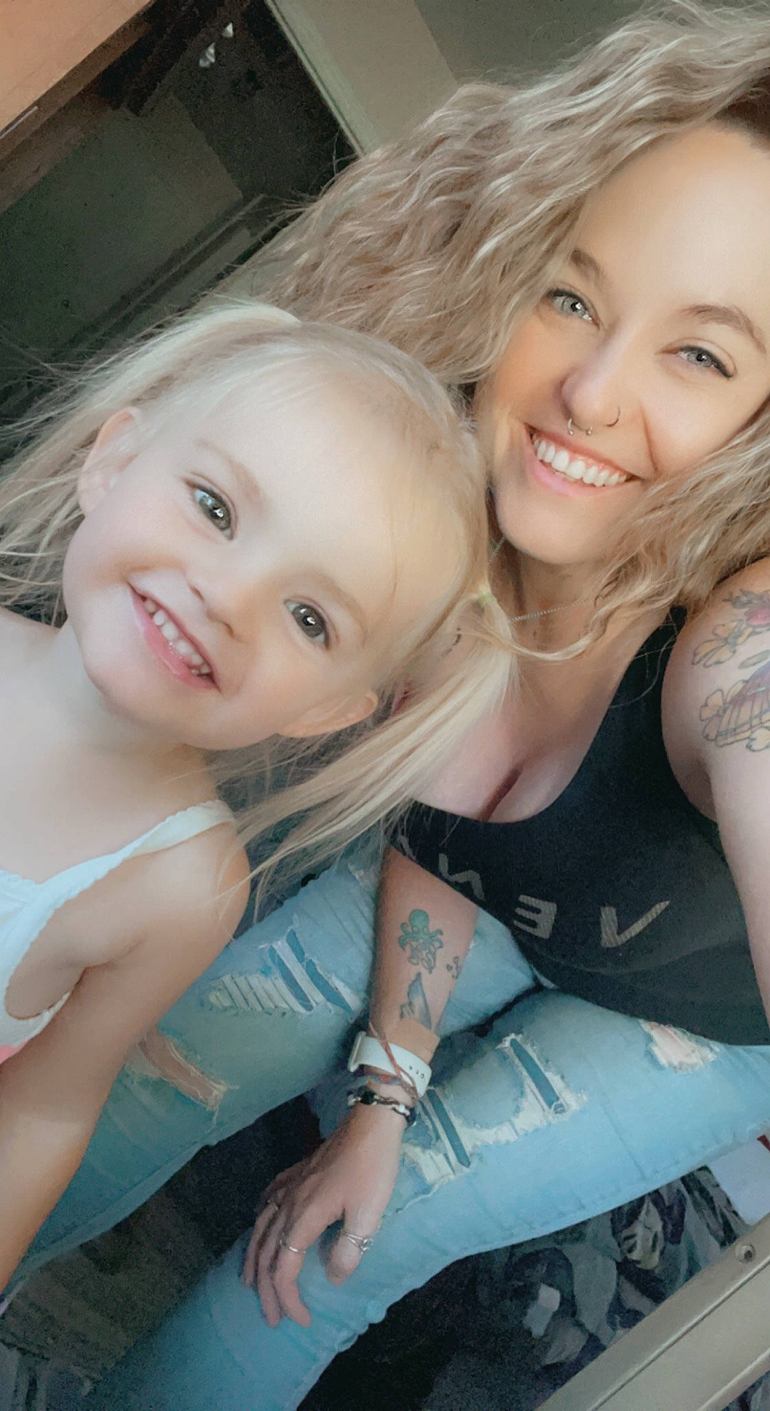 Nebula joined the competition — help win amazing prizes! eye, eyebrow, face, facial_expression, flash_photography, gesture, hair, hairstyle, happy, head, human, human_body, iris, joy, lip, mouth, muscle, organ, person, shoulder