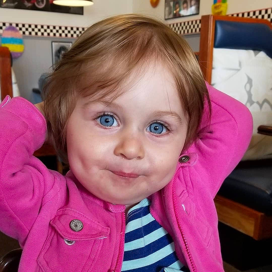 Leahmarie is registered to the contest to win money with this photo: beauty, blond, brown_hair, cheek, child, eye, eyebrow, face, forehead, hair, hairstyle, head, iris, lip, nose, organ, person, pink, skin, smile