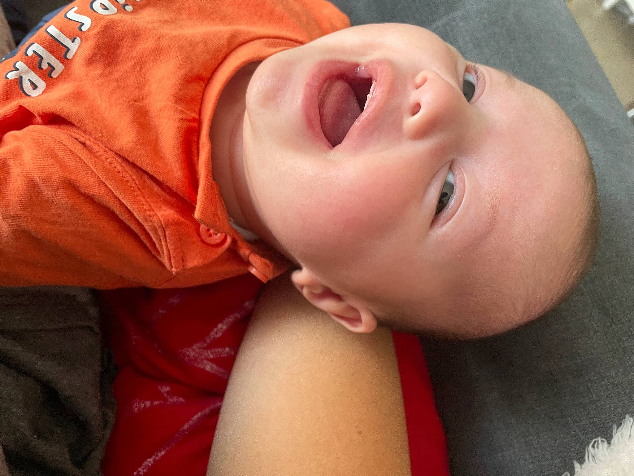 Kayden participe au concours pour gagner de l'argent avec cette photo : baby, baby_toddler_clothing, cheek, child, eyebrow, eyelash, fun, grass, happy, hat, headgear, leisure, lip, mouth, neck, nose, person, personal_protective_equipment, skin, smile