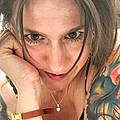 Isabelle I.