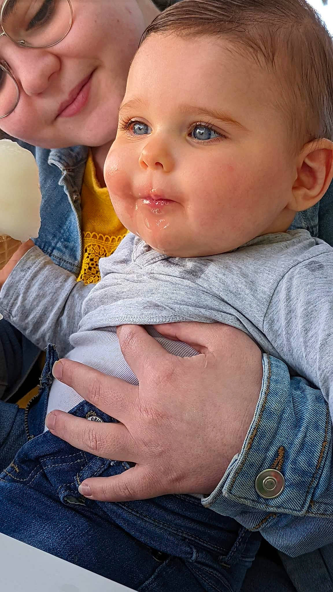 Kaydenn a rejoint le concours — aidez-le/la à gagner de superbes lots ! azure, cheek, chin, eye, eyebrow, face, forehead, happy, head, headwear, iris, lip, mouth, neck, nose, organ, person, photograph, product, skin